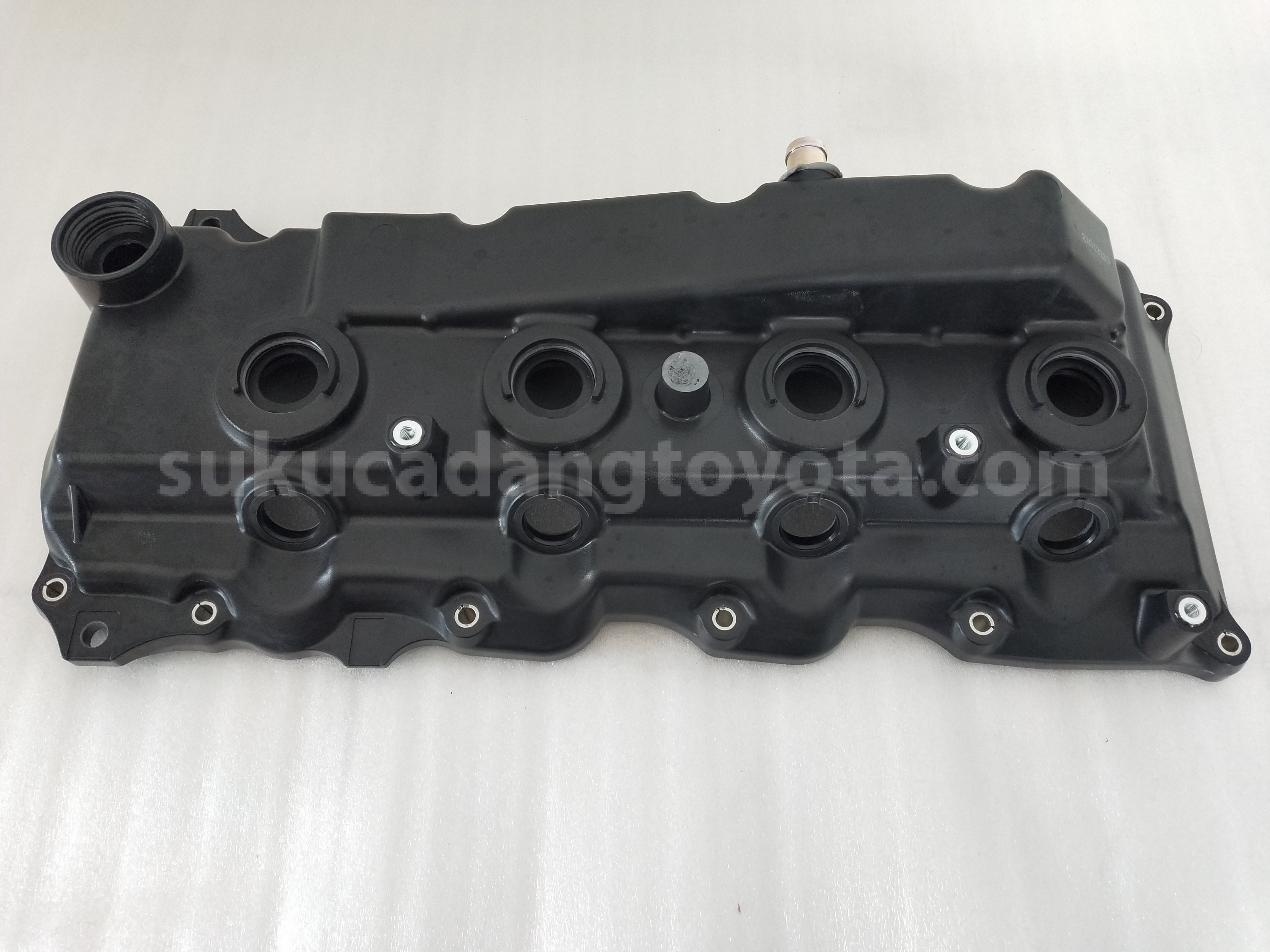 1121030110 COVER ASSY, CYLINDER - TOYOTA