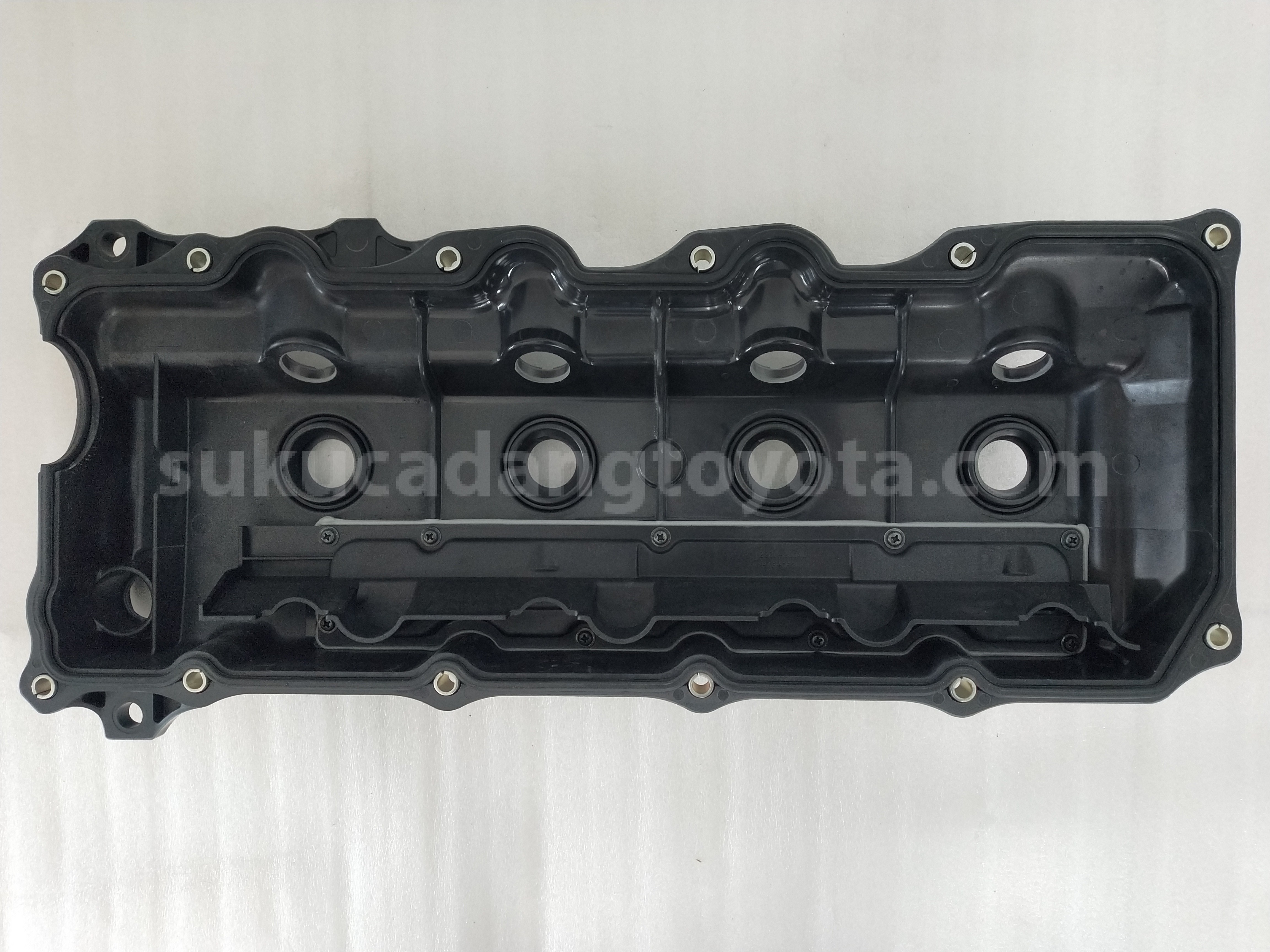 1121030110 COVER ASSY, CYLINDER - TOYOTA
