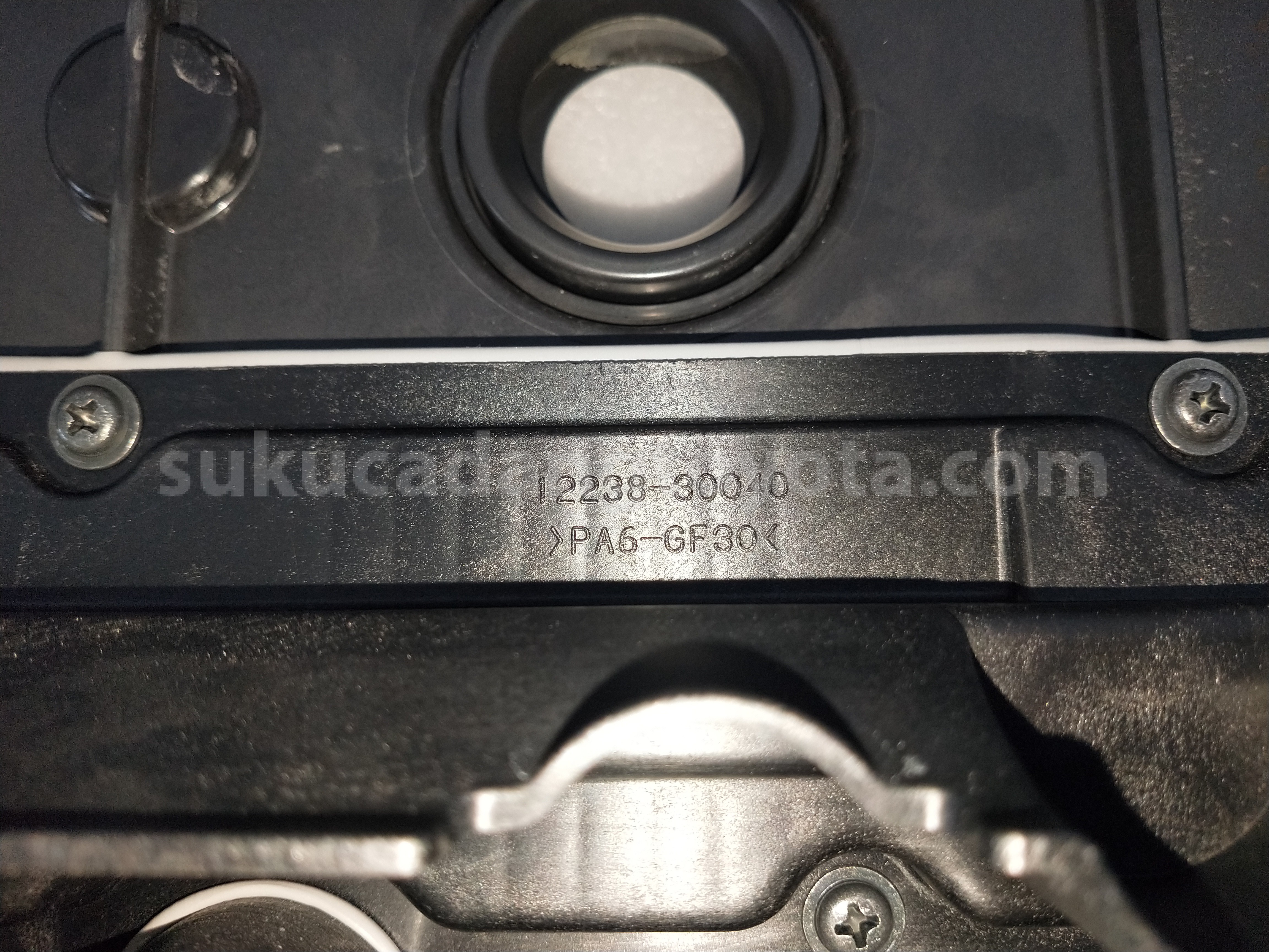 1121030110 COVER ASSY, CYLINDER - TOYOTA