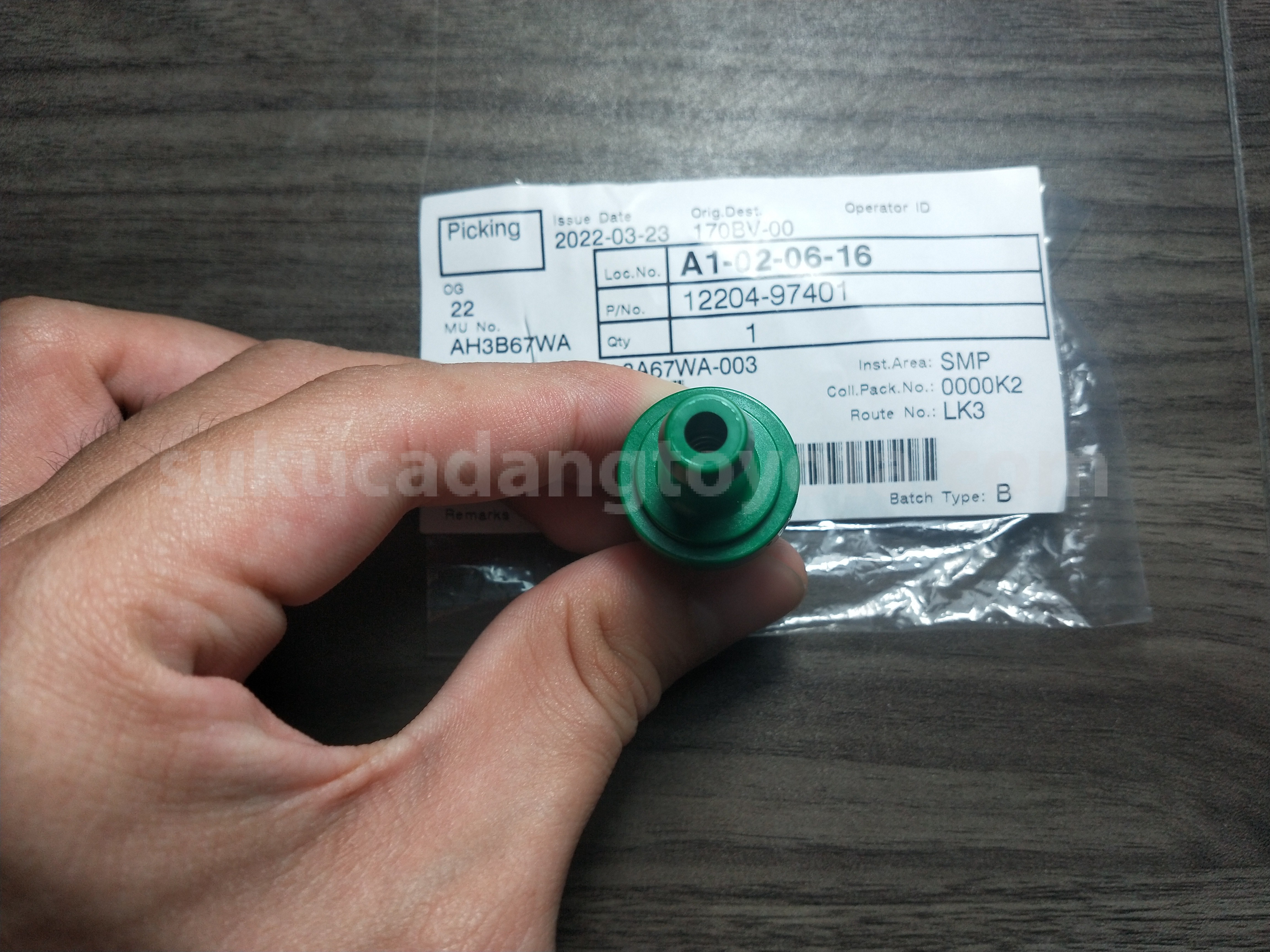 1220497401 VALVE SUB-ASSY, - TOYOTA