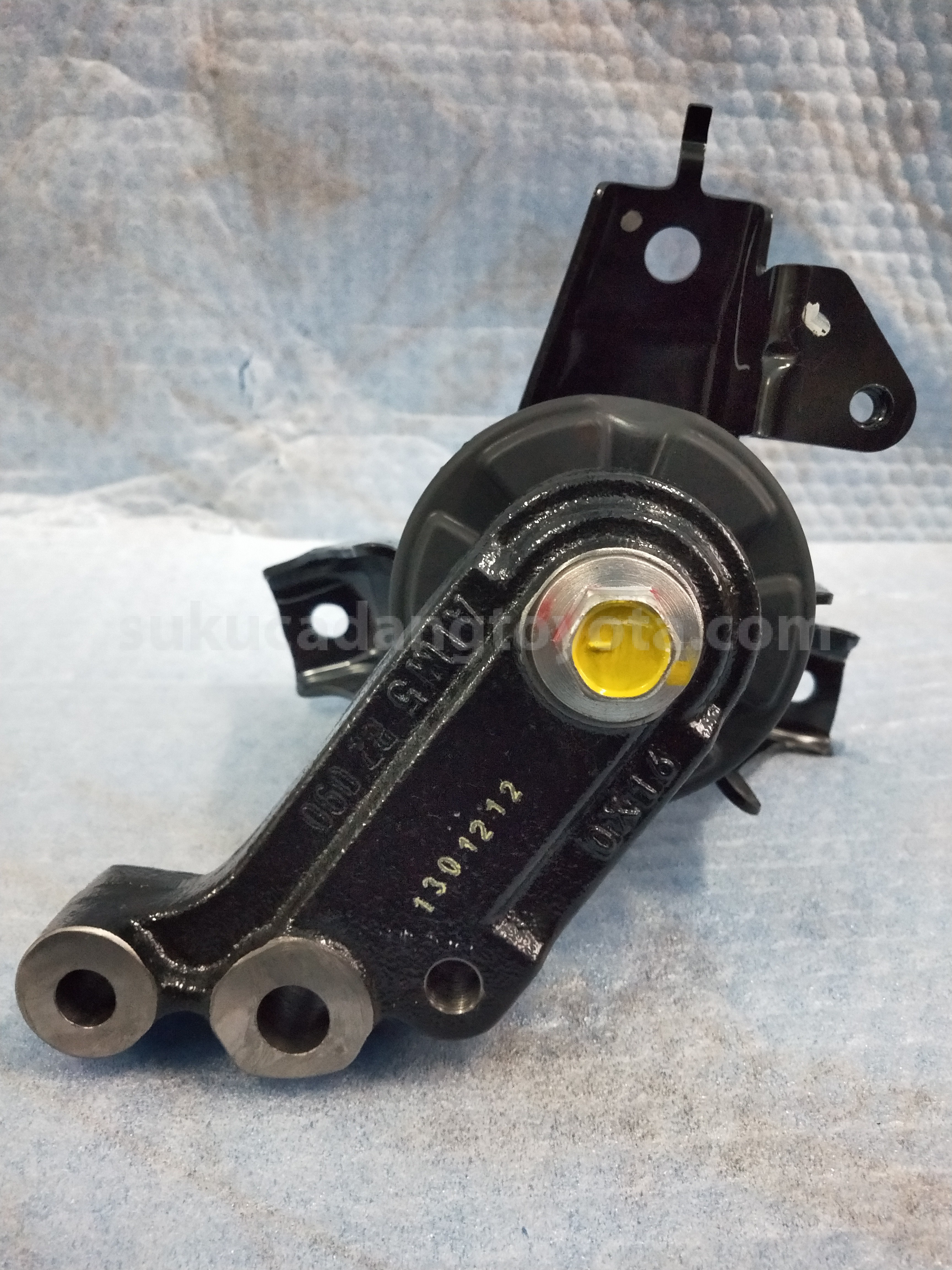 12305BZ180 INSULATOR S/A E/G RH - TOYOTA