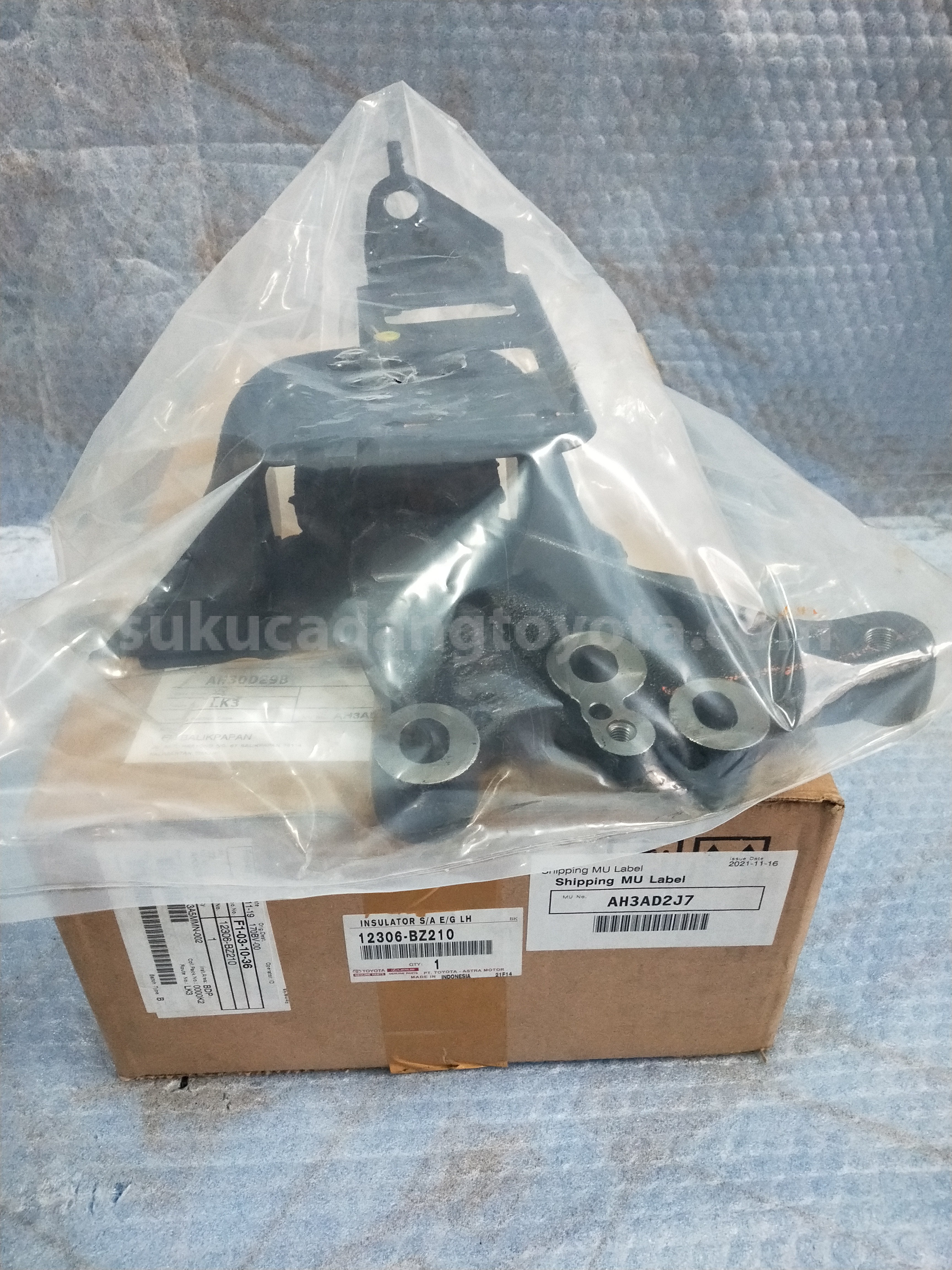 12306BZ210 INSULATOR S/A E/G LH - TOYOTA