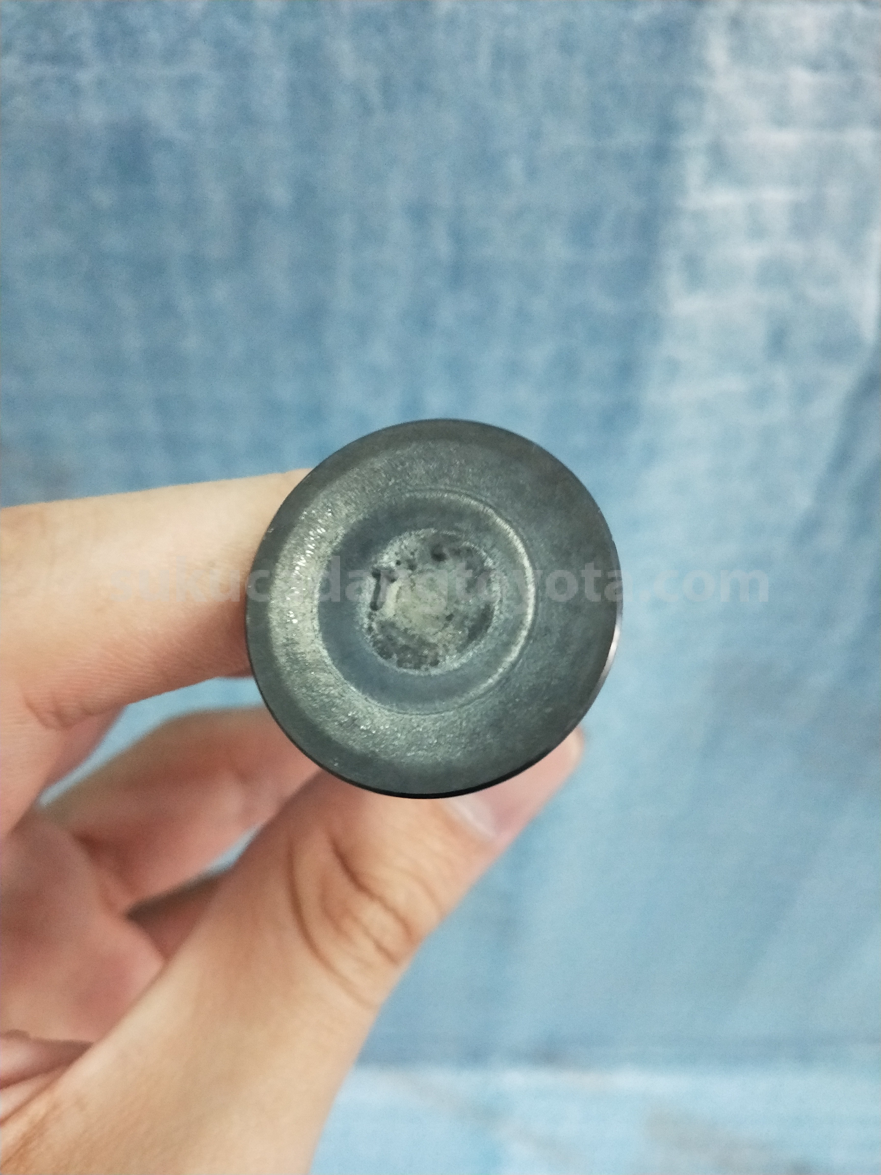137110Y020 VALVE, INTAKE - TOYOTA