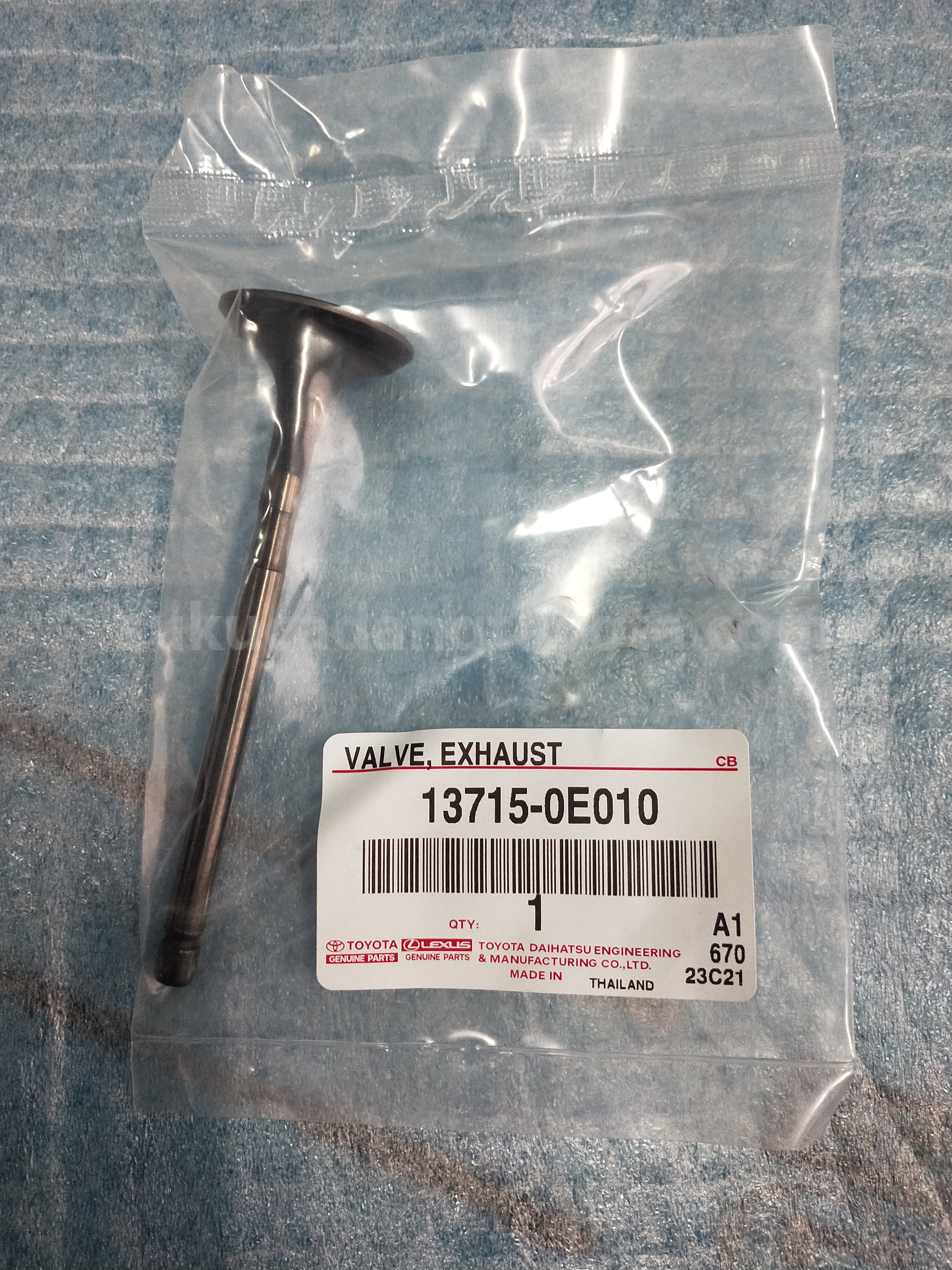 137150E010 VALVE, EXHAUST - TOYOTA