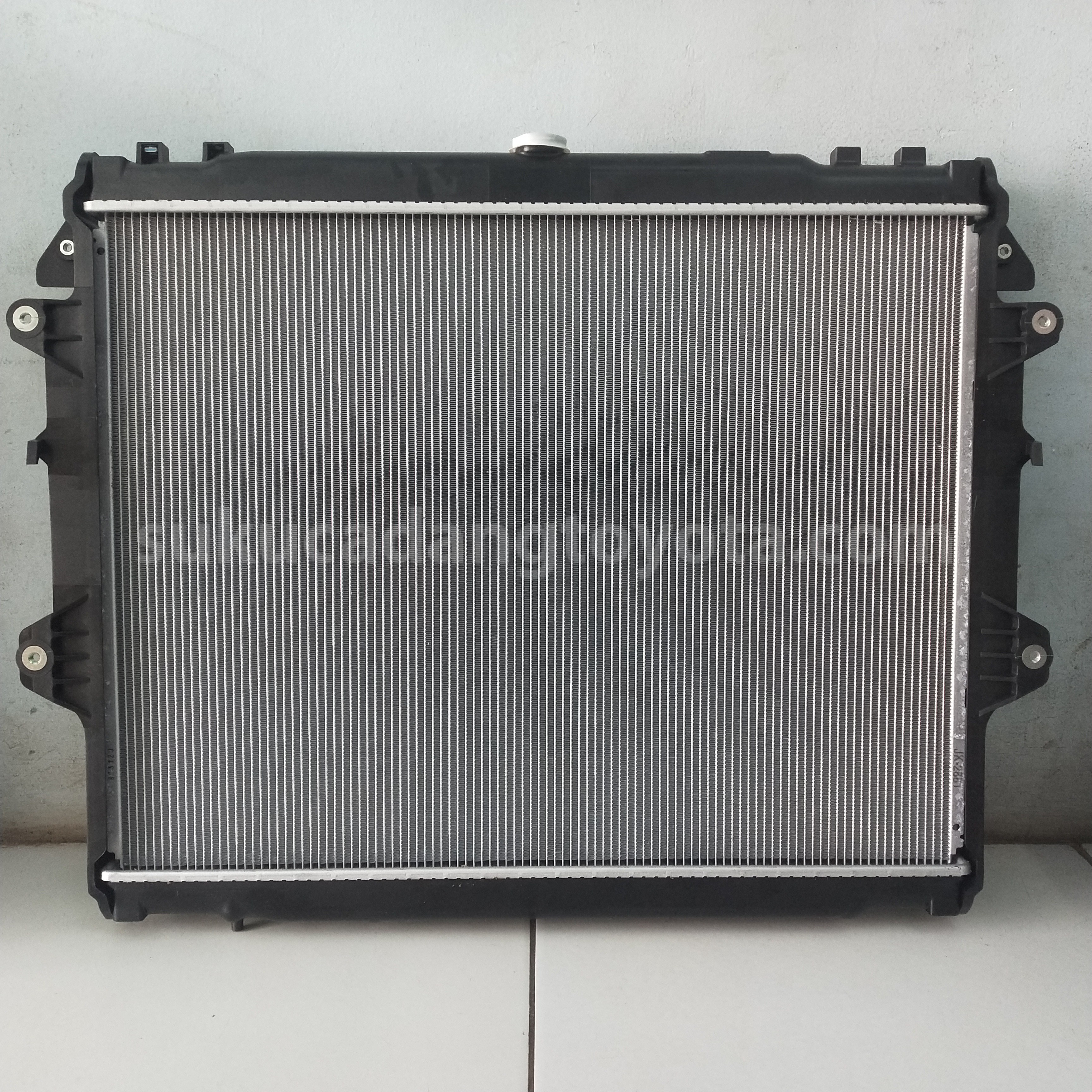 164100C140 RAD A/S,(LESS CAP) - TOYOTA