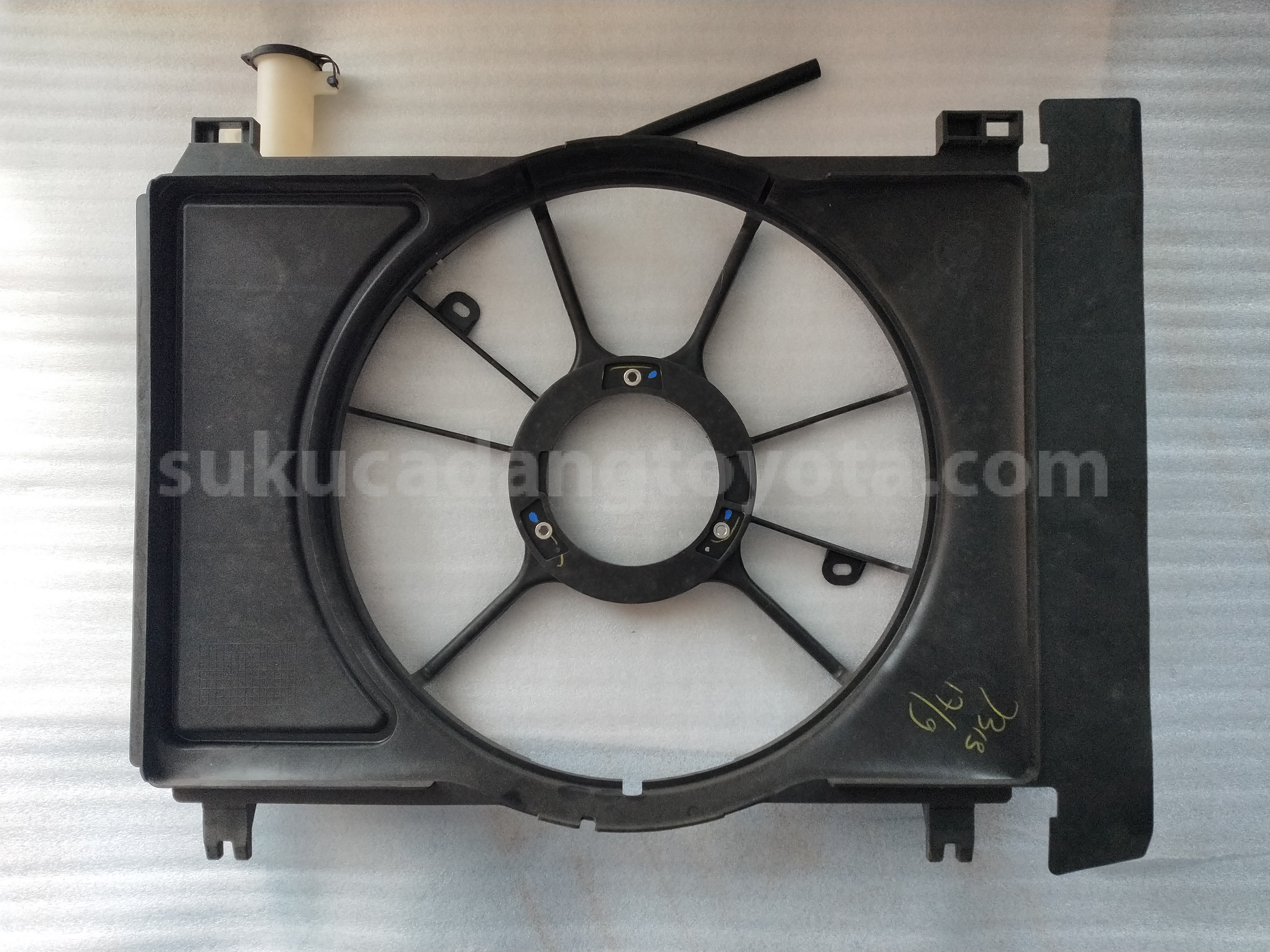 167110M120 SHROUD, FAN - TOYOTA
