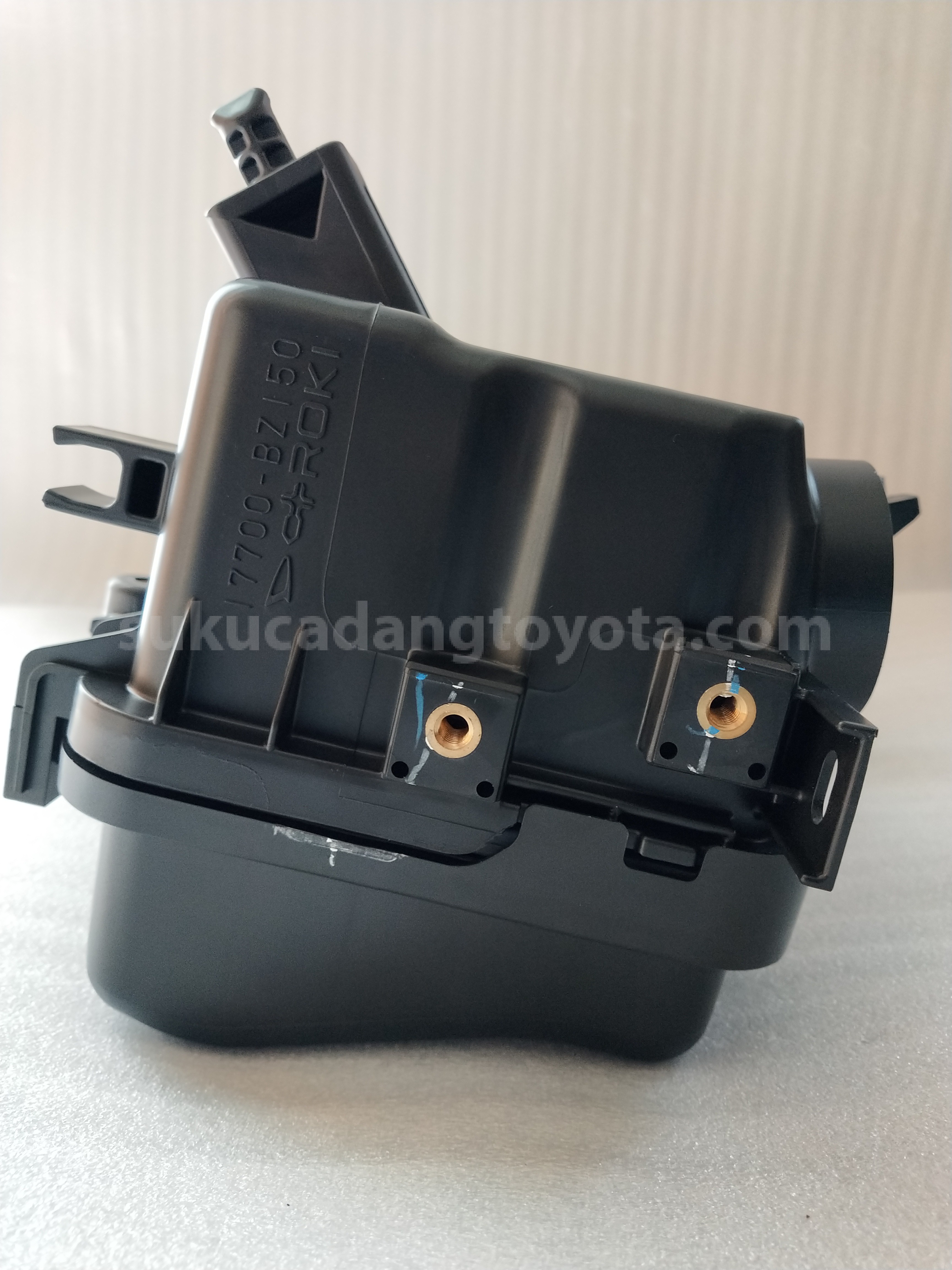 17700BZ150 CLEANER AS AIR ELMNT - TOYOTA