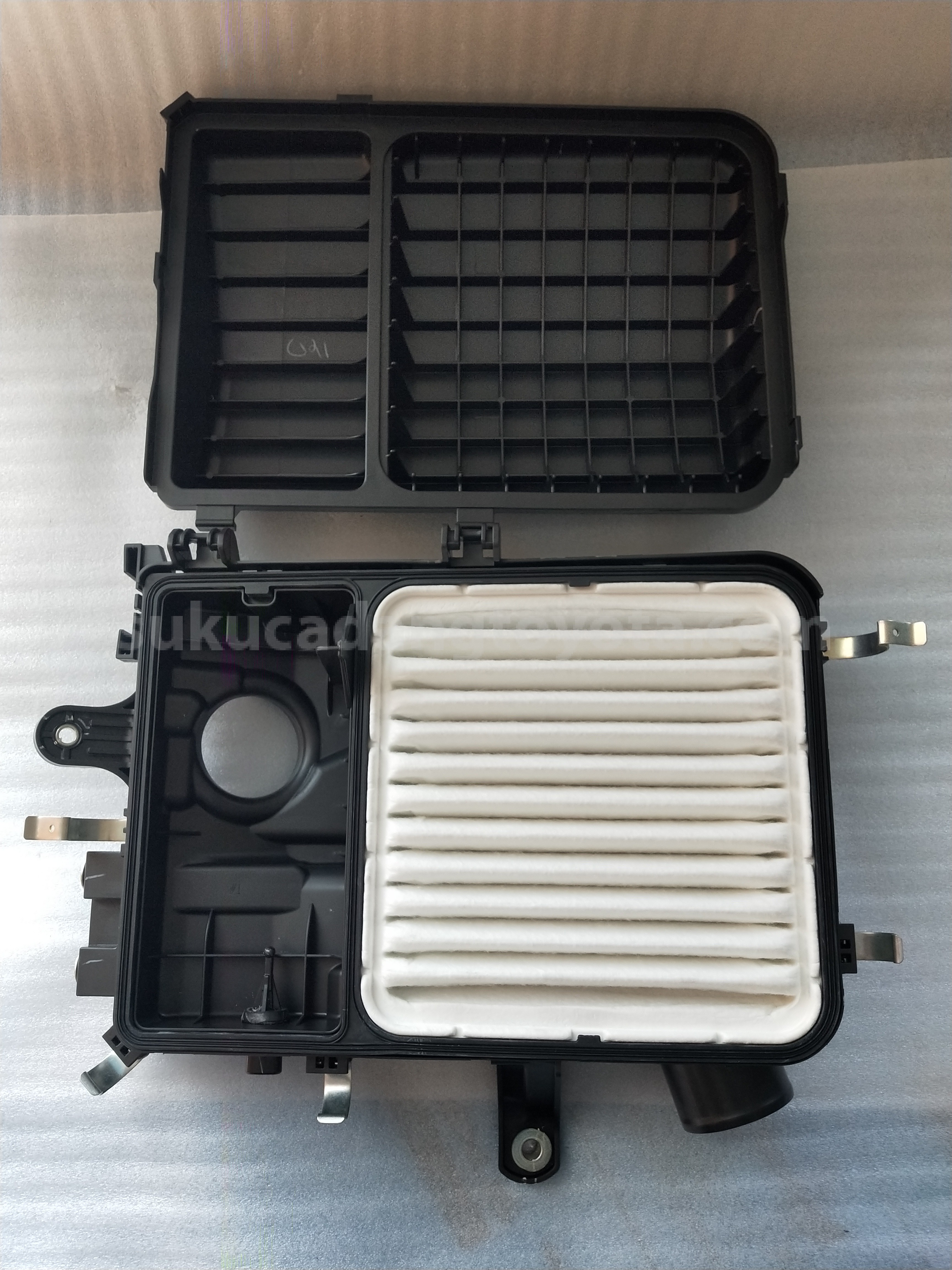 17700BZ190 CLEANER AS AIR ELMNT - TOYOTA