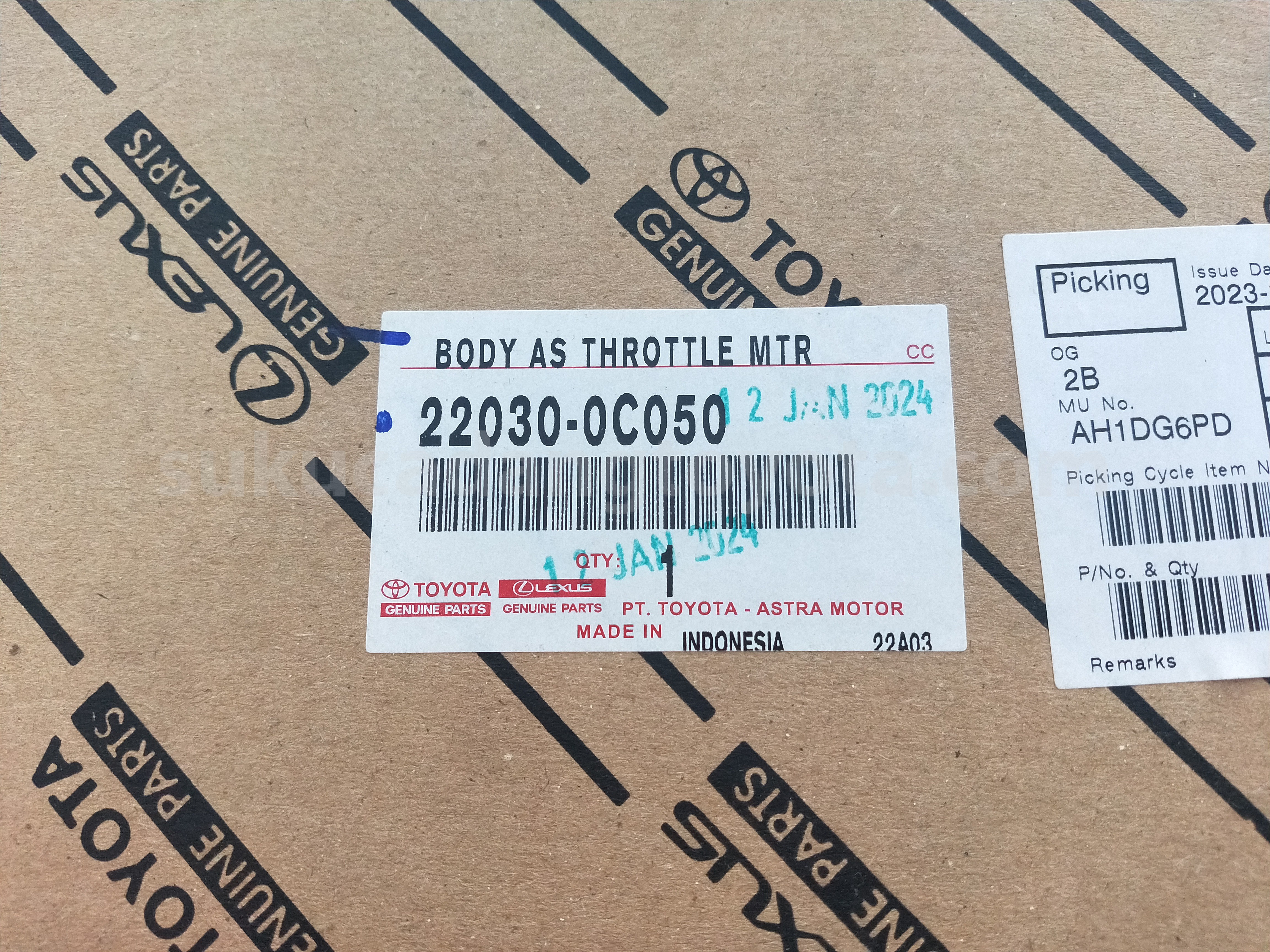 220300C050 BODY AS THROTTLE MTR - TOYOTA