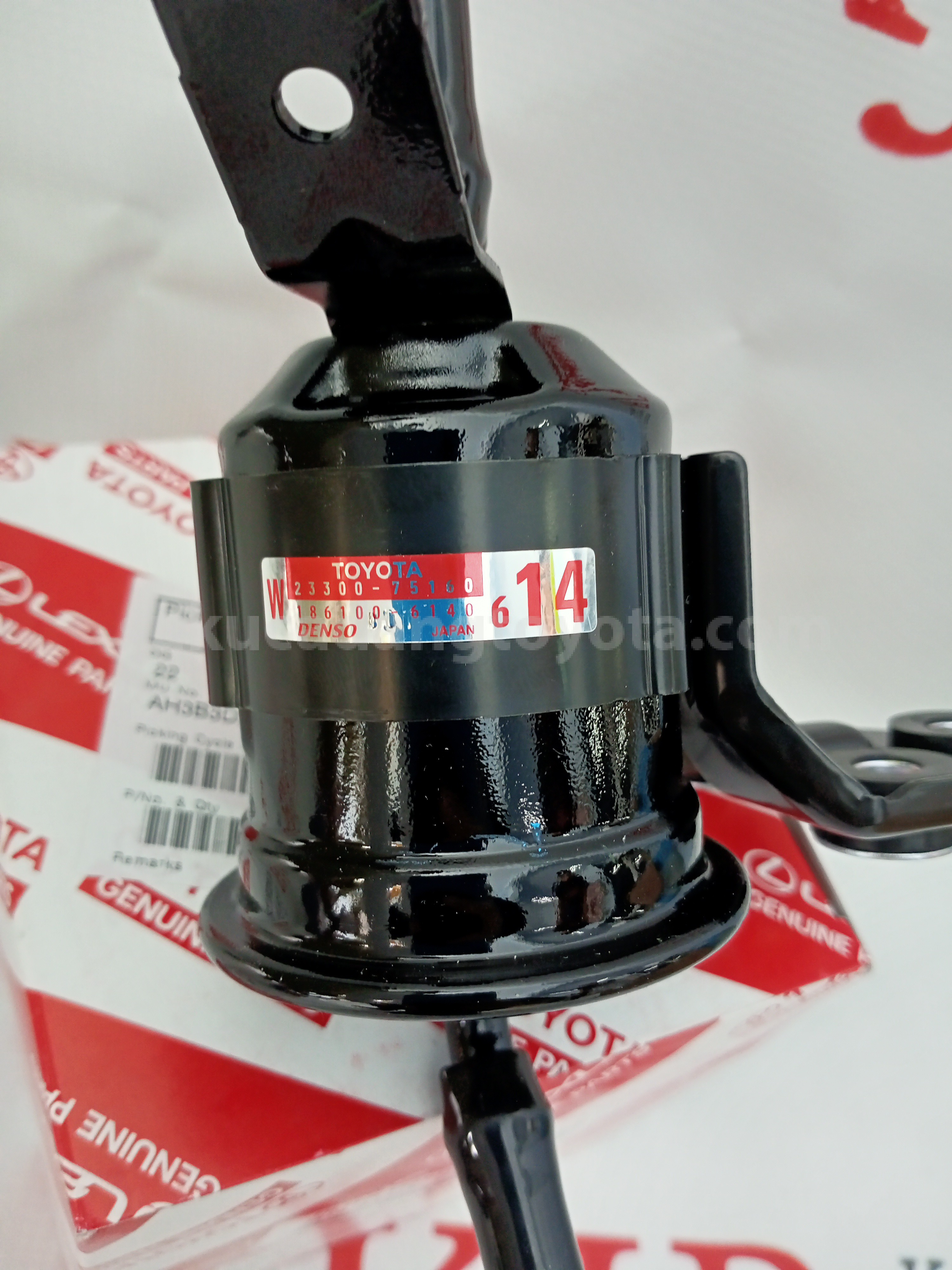233007516082 FILTER ASSY, FUEL - TOYOTA