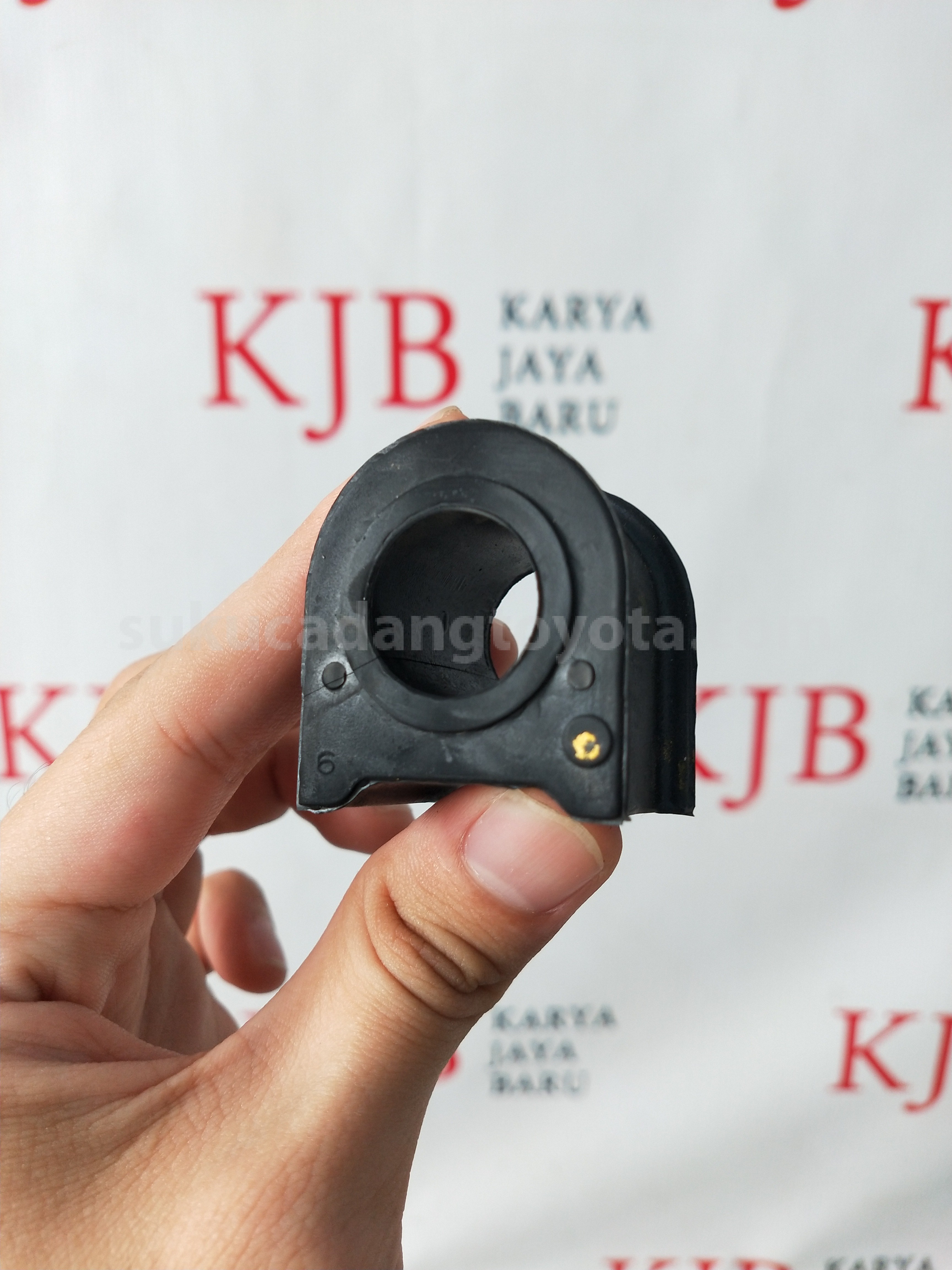 48815BZ110 BUSH, STABILIZER - TOYOTA