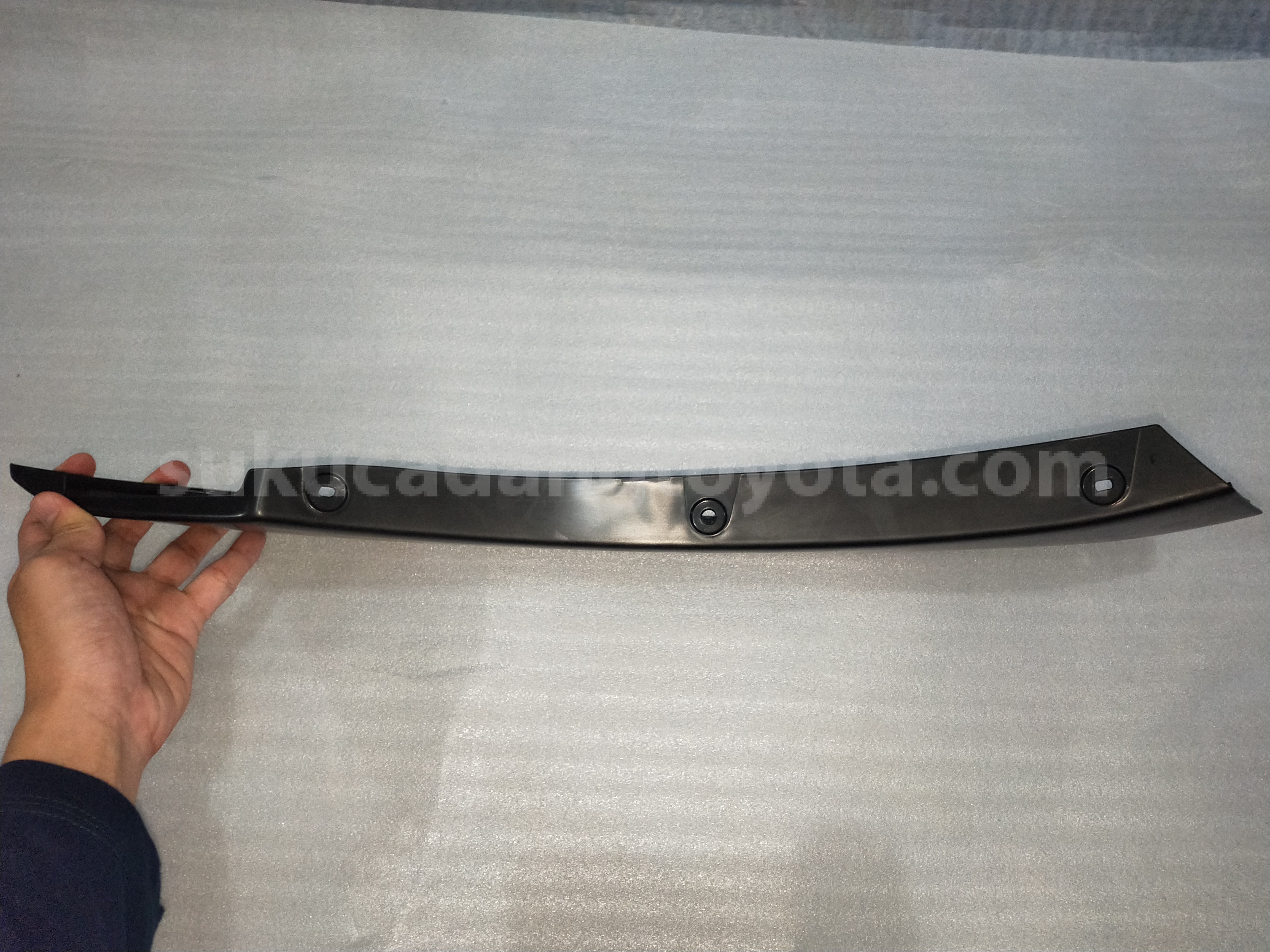 61682BZ020 EXT.RR WHEEL LH - TOYOTA