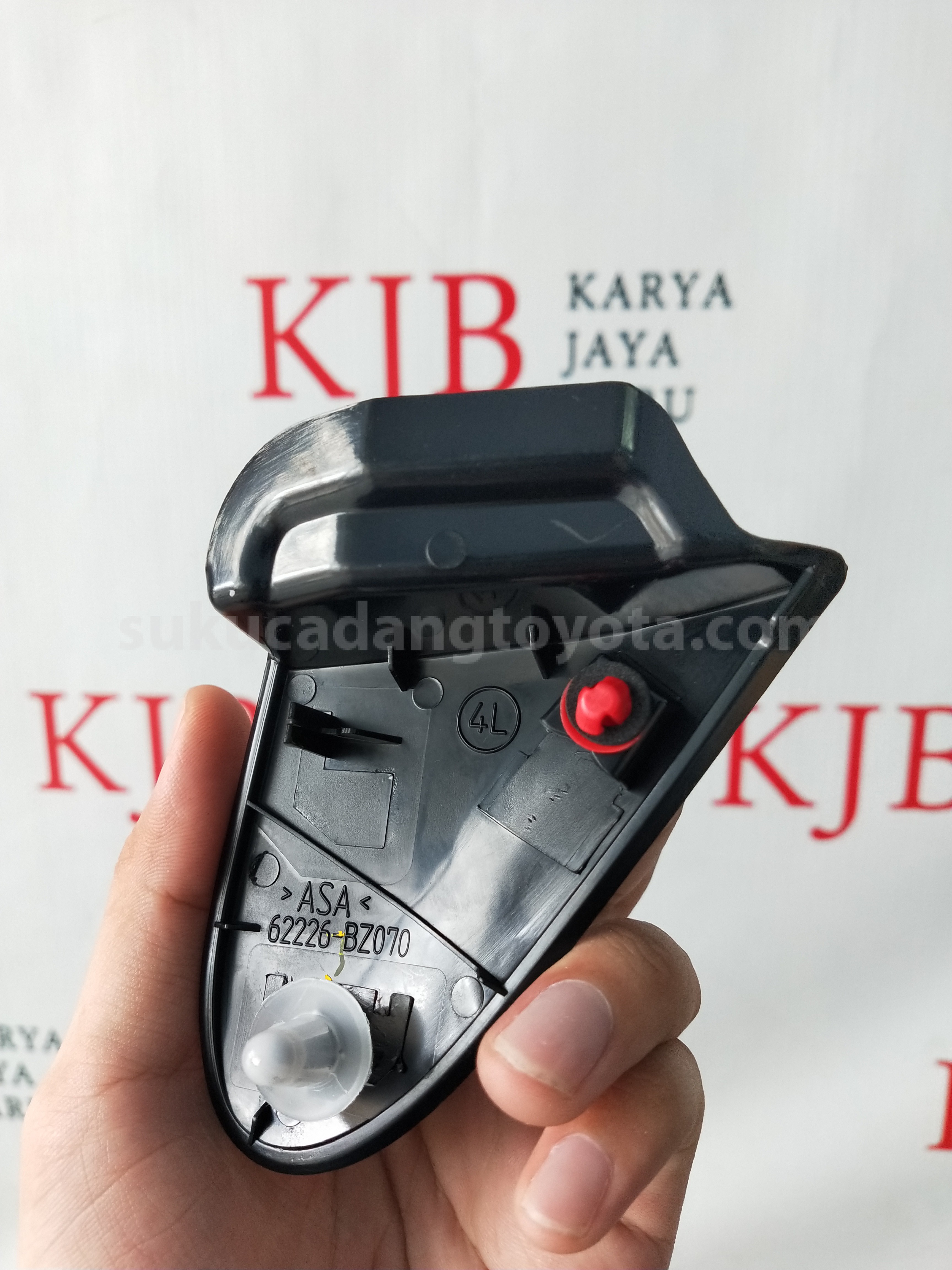 62226BZ070 GARNISH FR PLR LWR L - TOYOTA