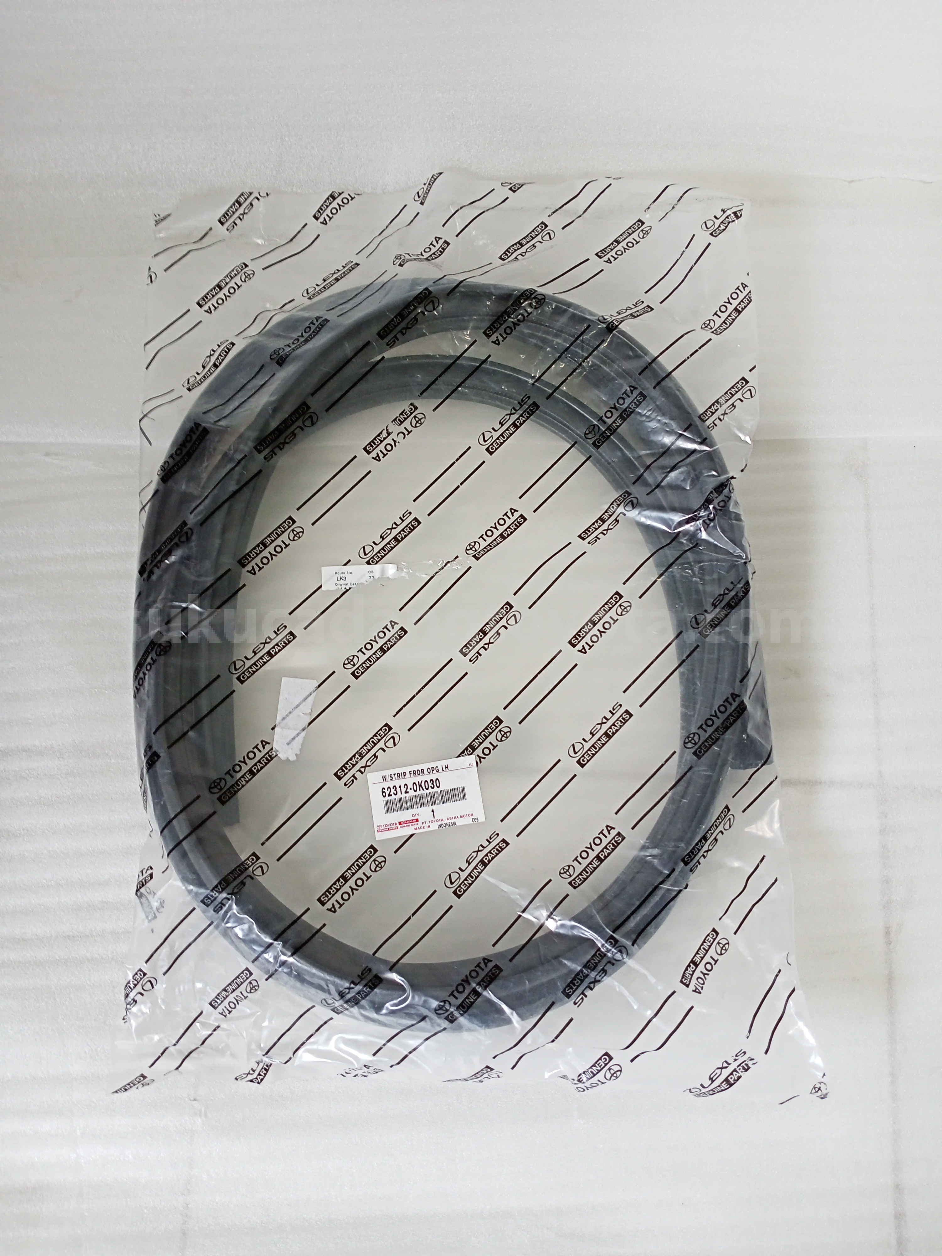 623120K030 W/STRIP FRDR OPG LH - TOYOTA
