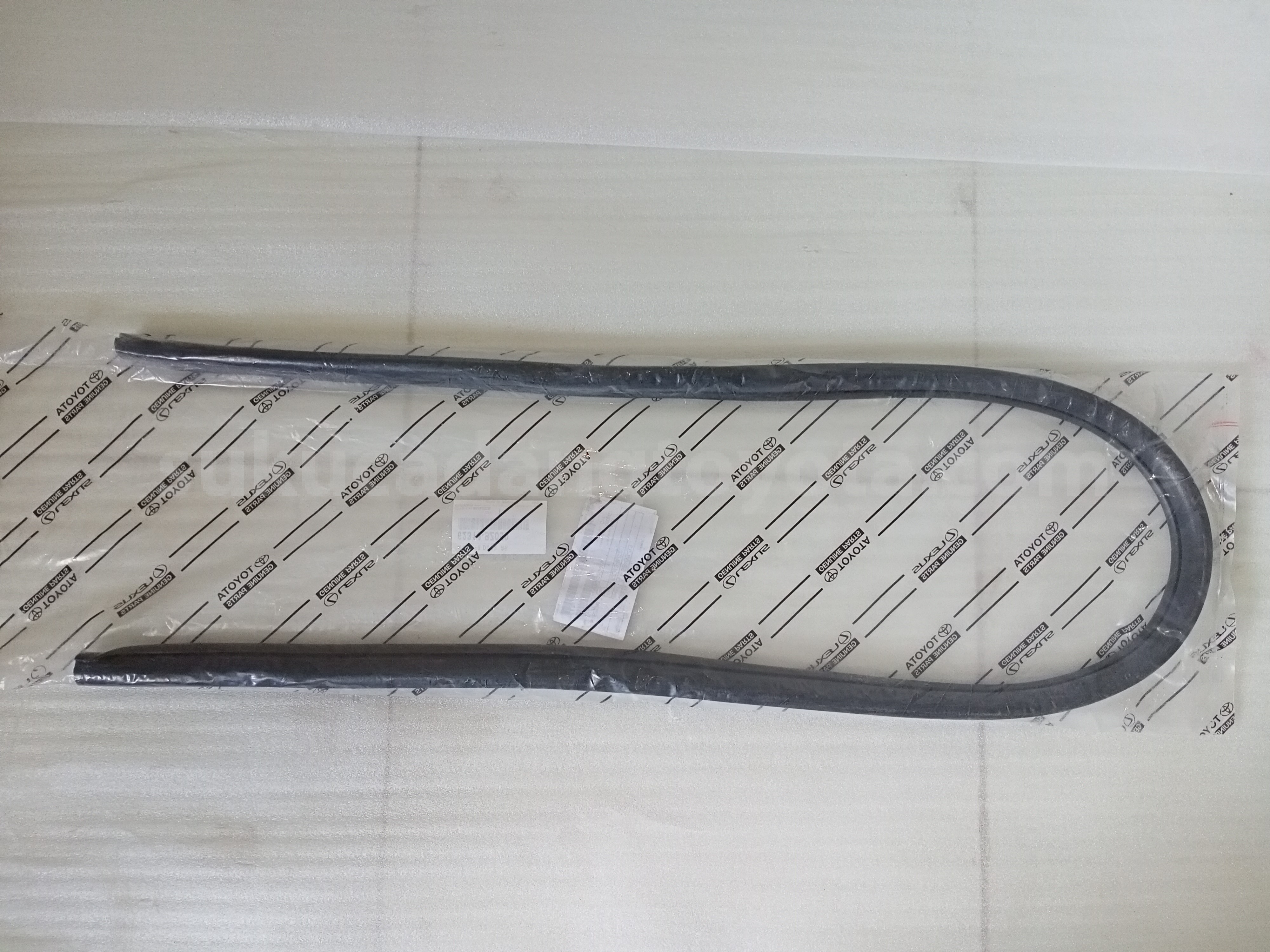 62313BZ050 TRIM,FR DOOR ,RH - TOYOTA