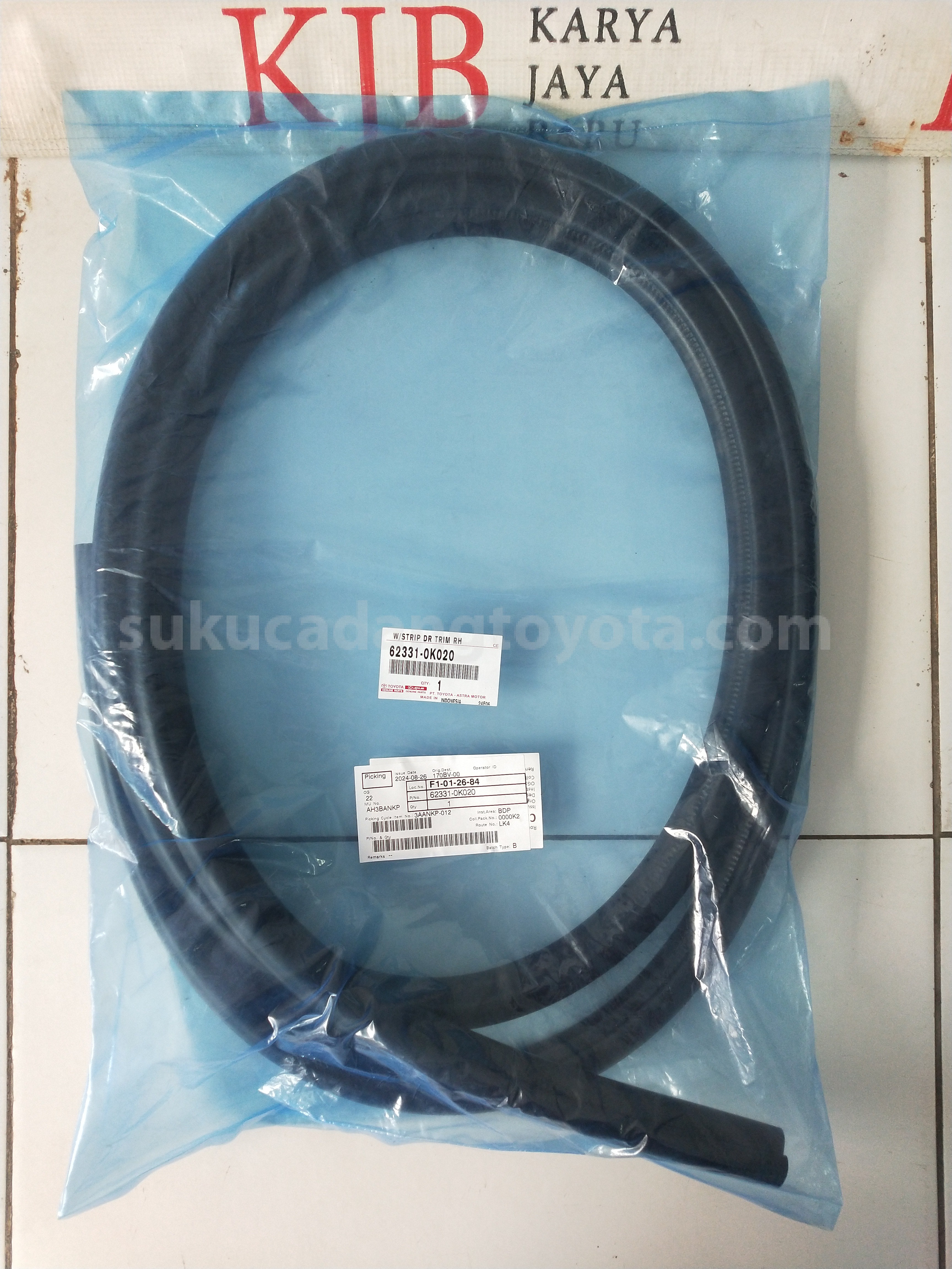 623310K020 W/STRIP DR TRIM RH - TOYOTA