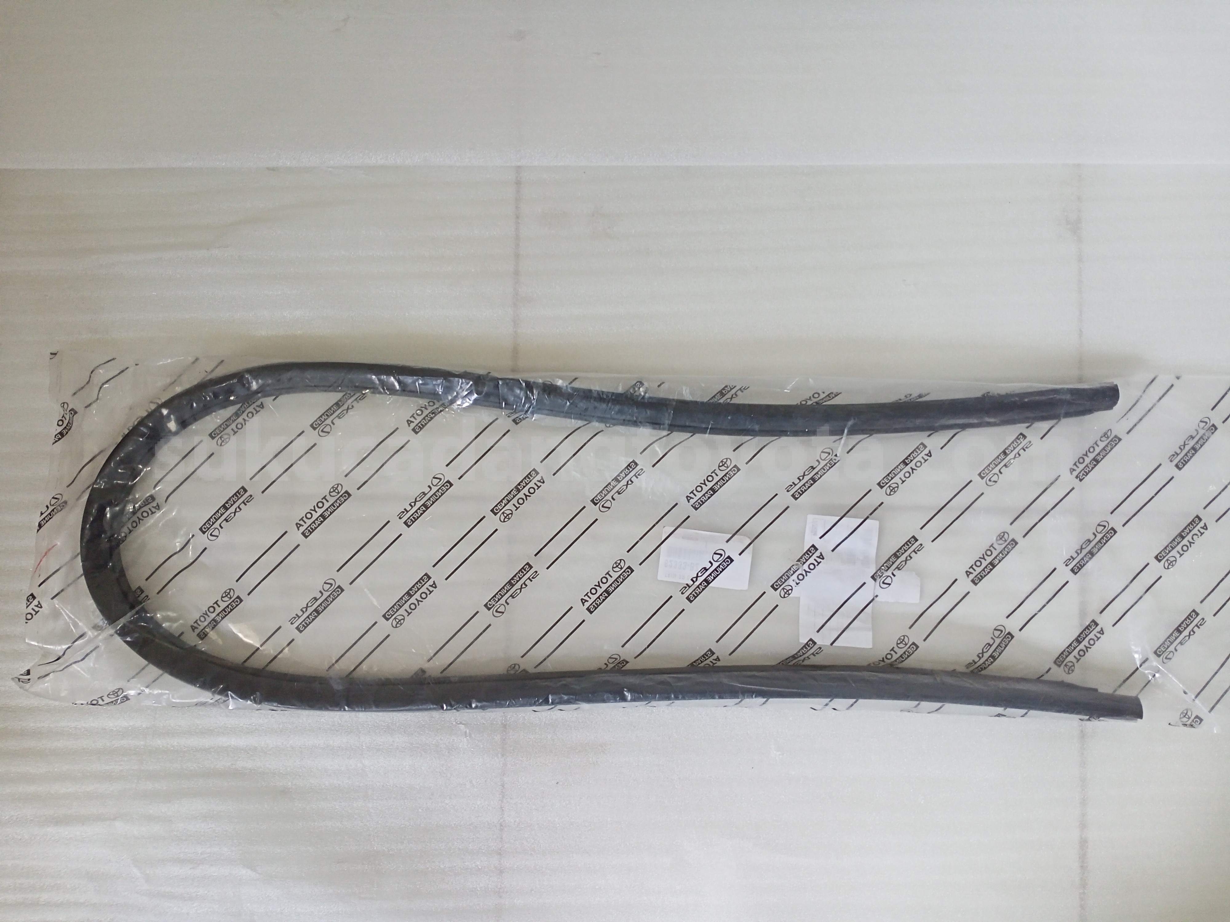 62333BZ100 TRIM,RR DOOR ,RH - TOYOTA