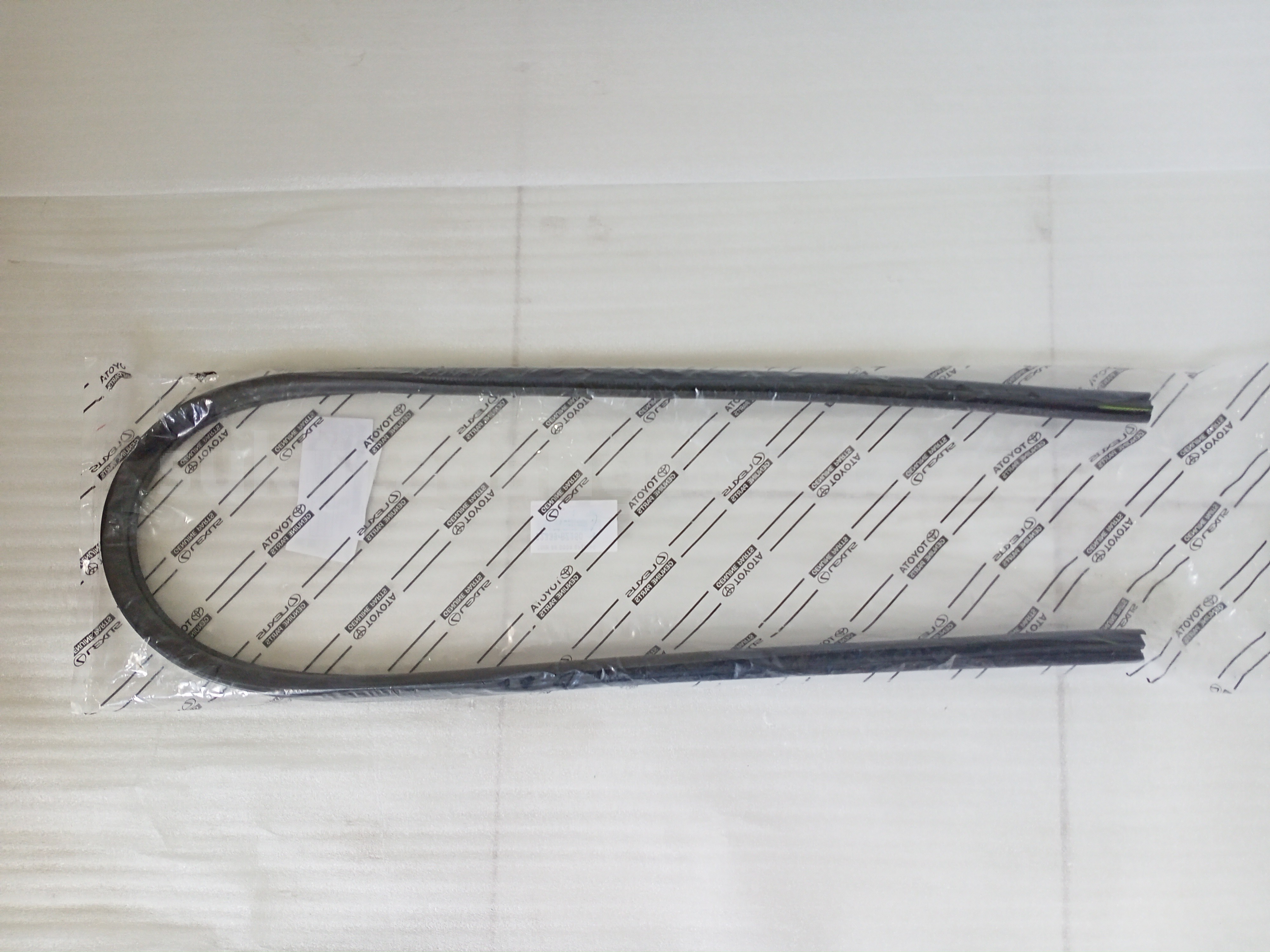 62333BZ250 TRIM RR DOOR OPENING - TOYOTA