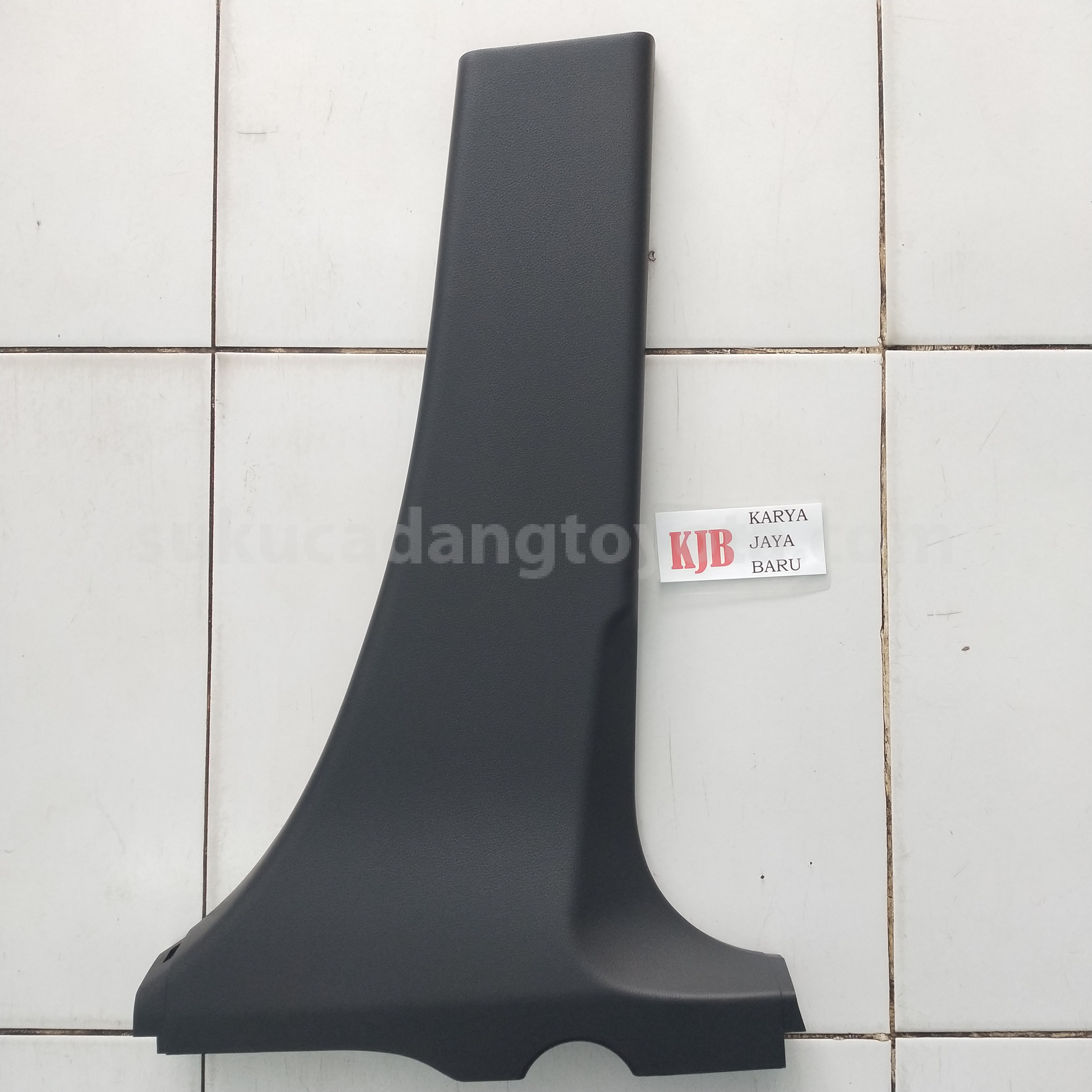 62413BZ190B0 GARNISH CTR PLR LW R - TOYOTA