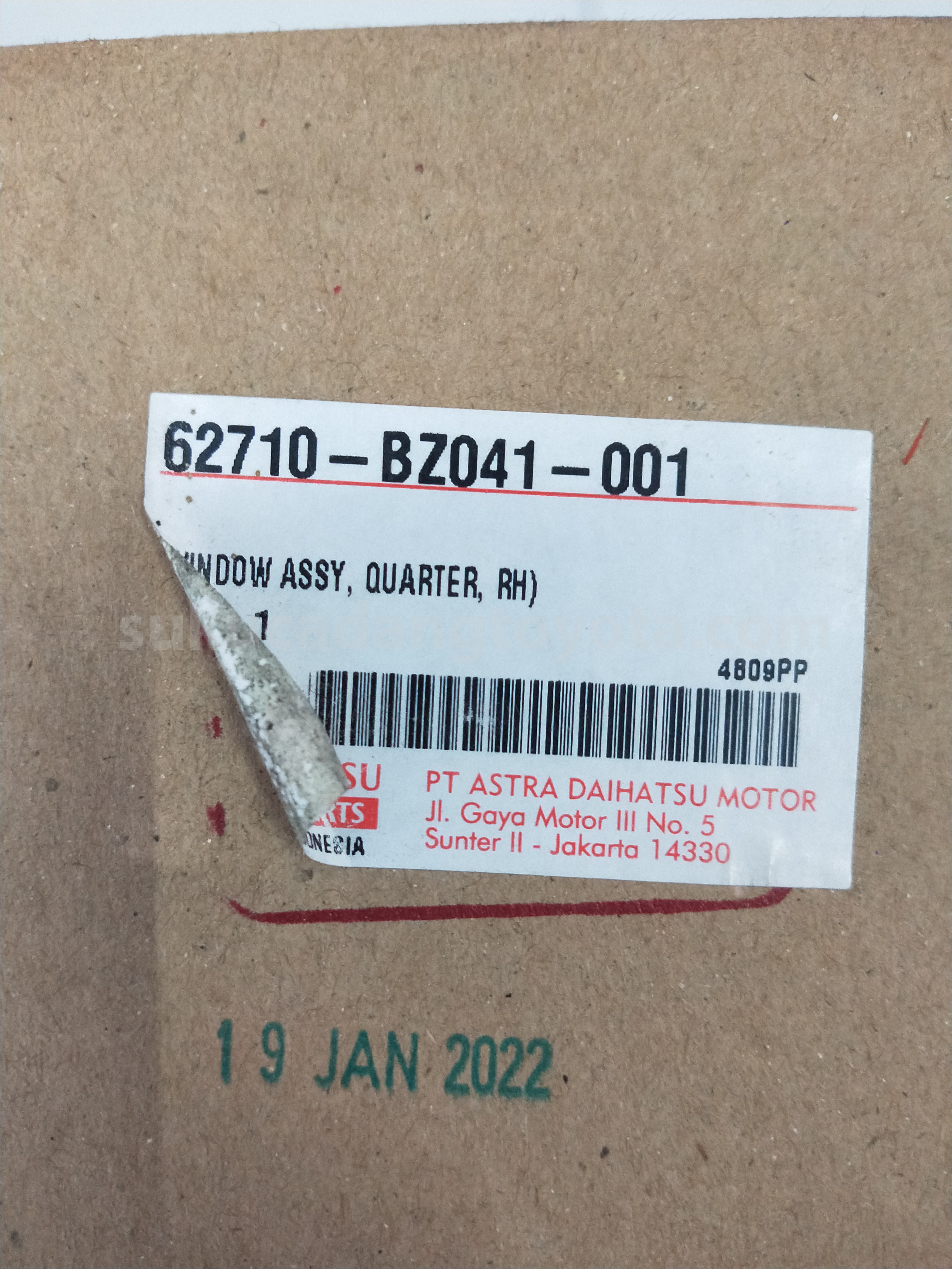 62710BZ041 WINDOW AS QUARTER RH - TOYOTA