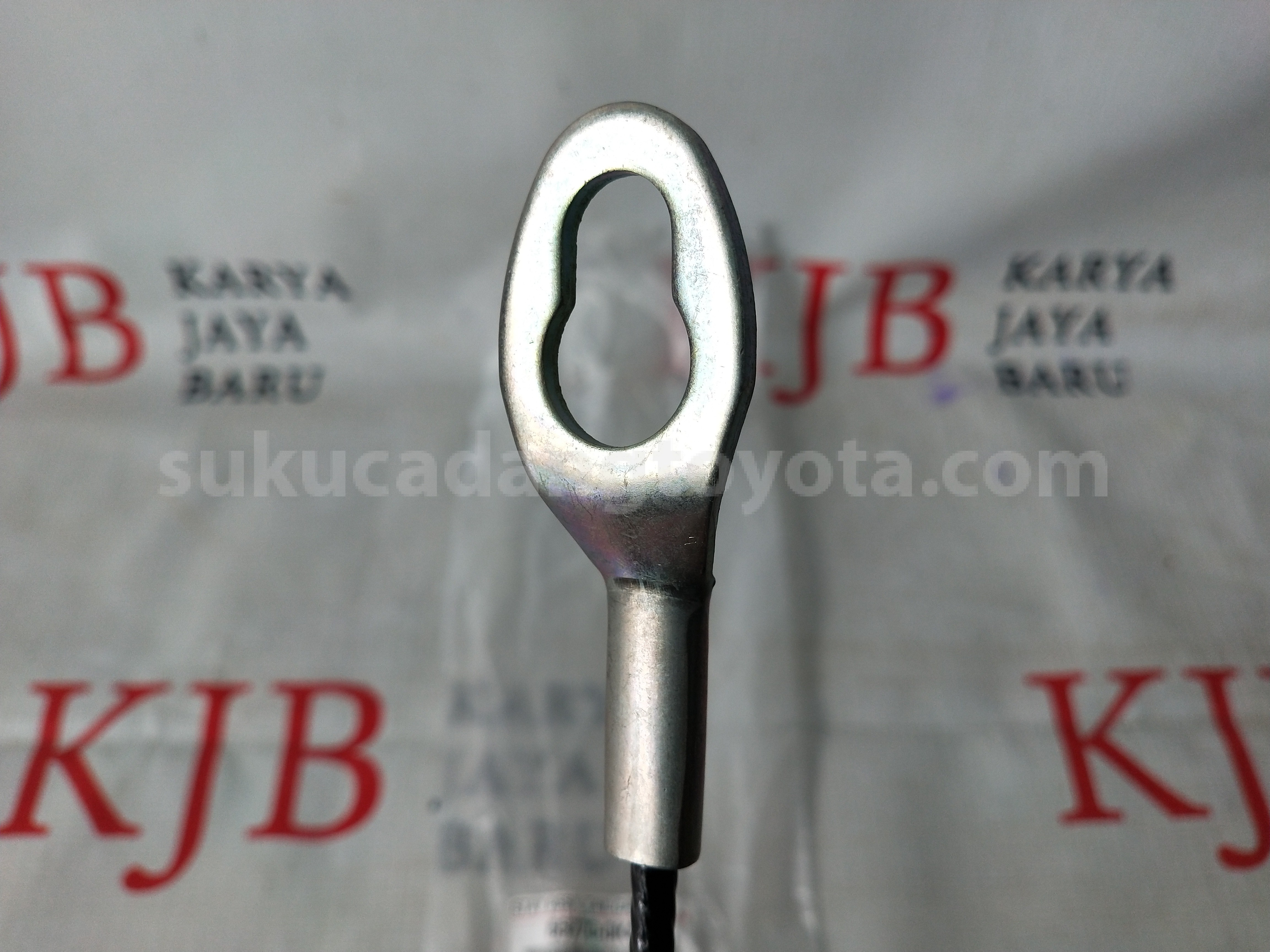 657700K010 STAY ASSY, TAIL GATE - TOYOTA