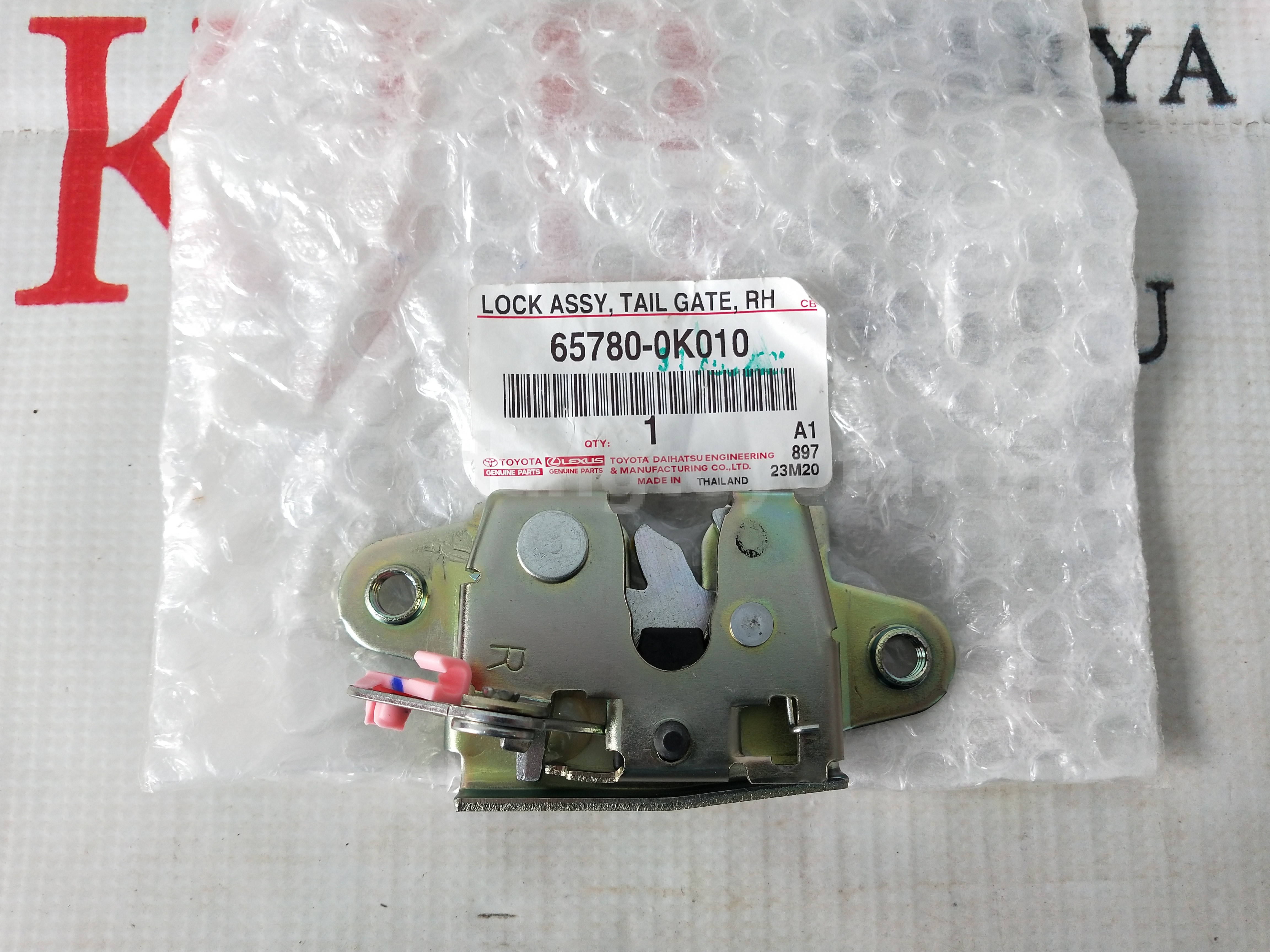 657800K010 LOCK ASSY, TAIL GATE - TOYOTA