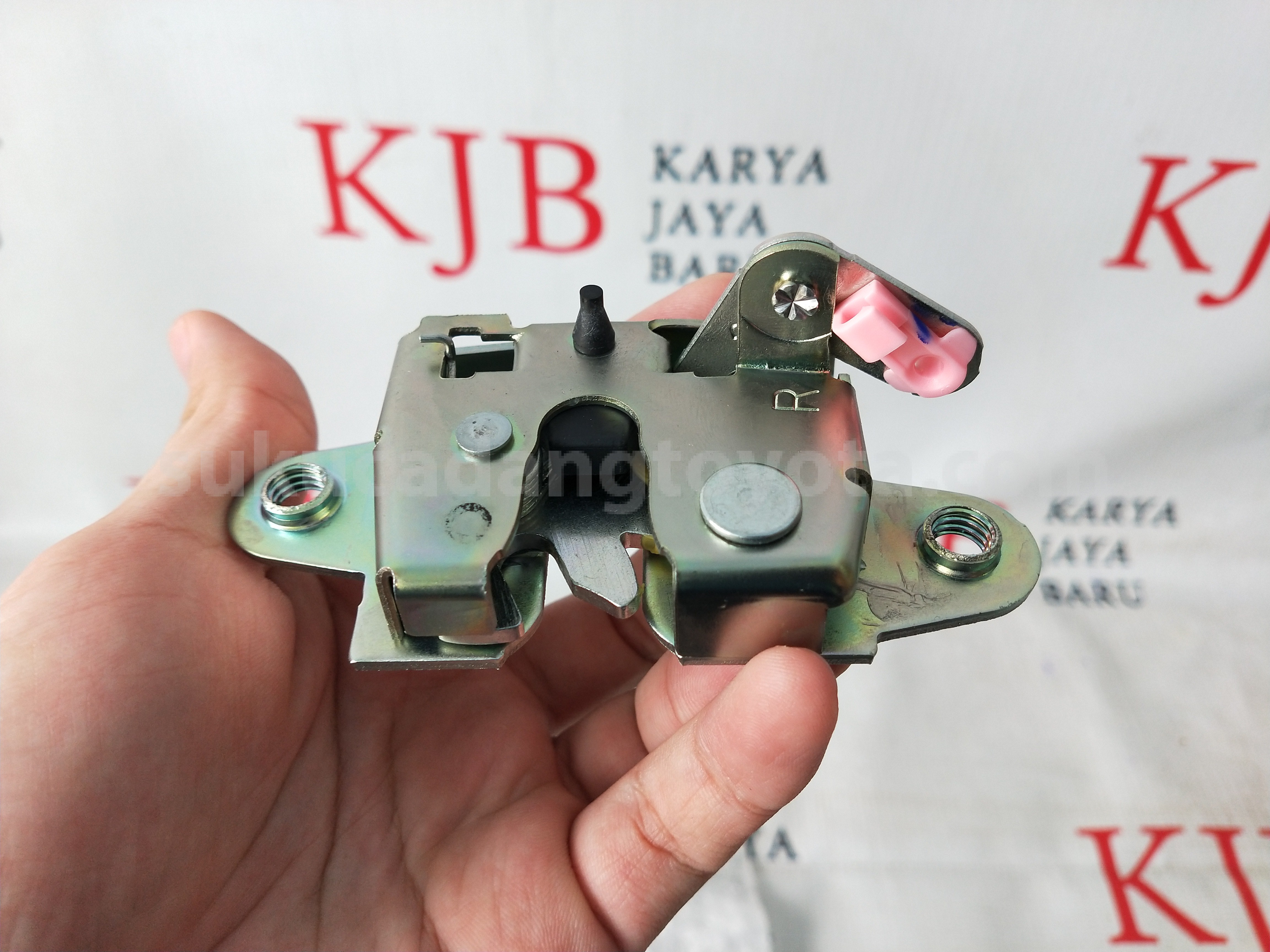 657800K010 LOCK ASSY, TAIL GATE - TOYOTA