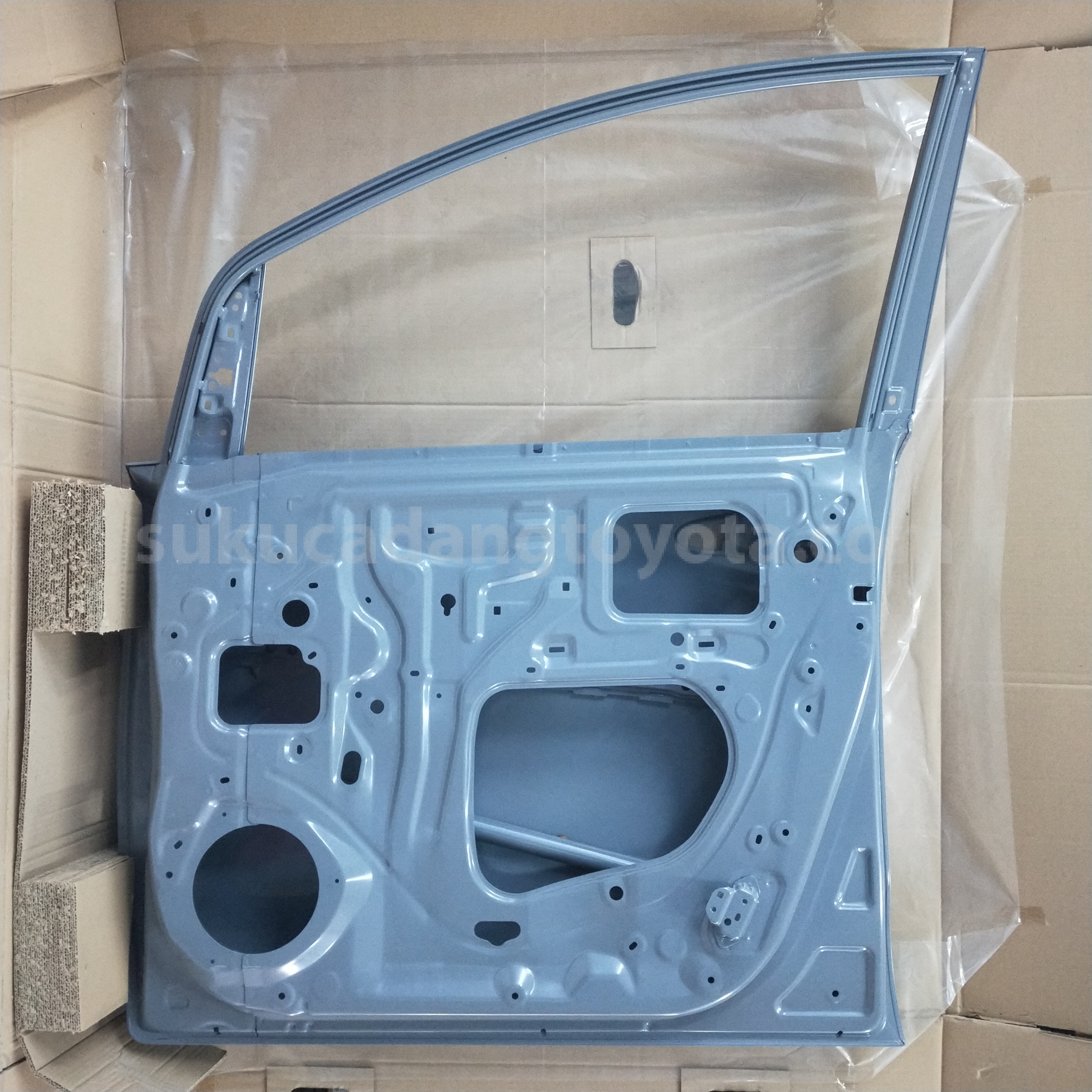 670010K131 PANEL S/A FR DOOR RH - TOYOTA