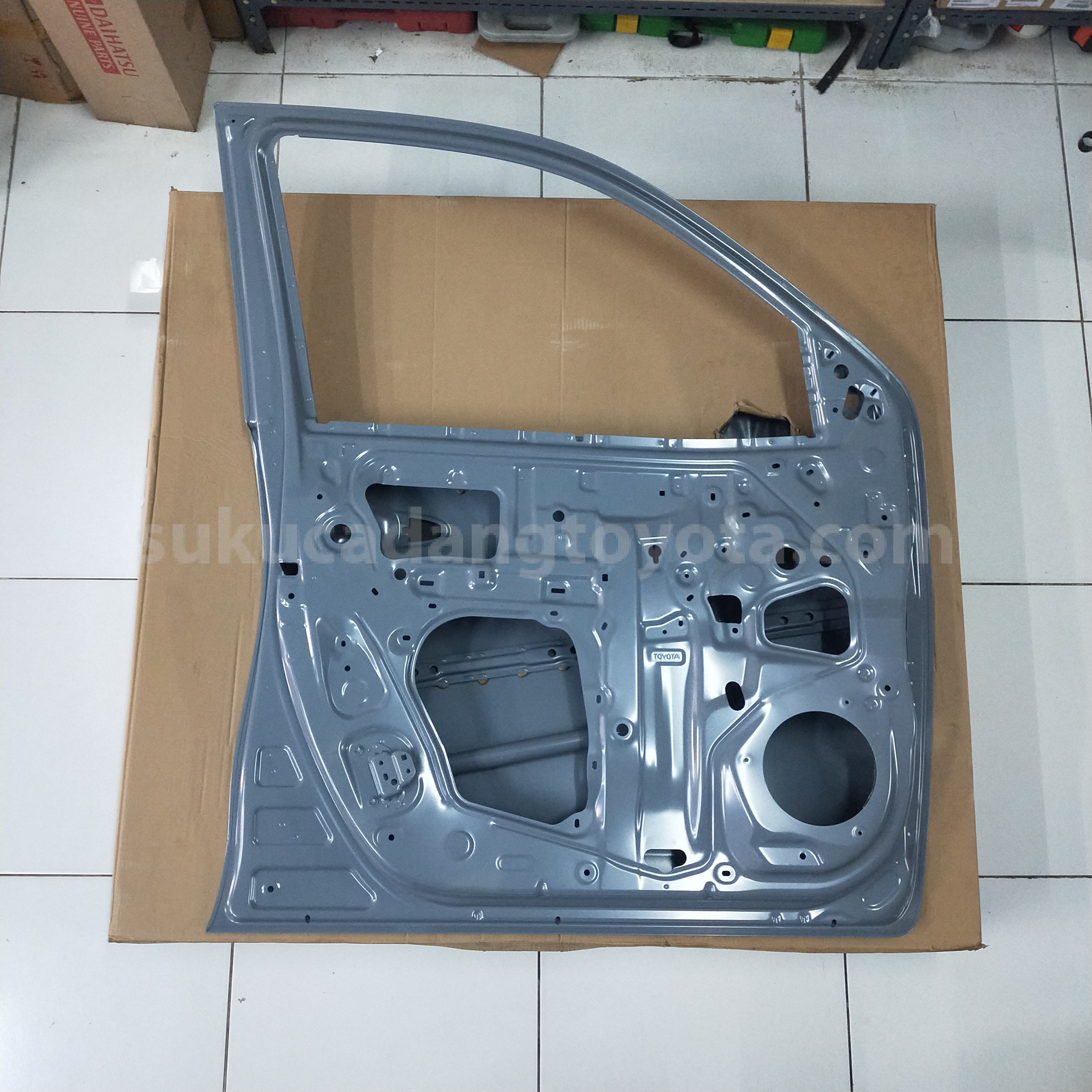 67002KK010 PANEL S/A FR DOOR LH - TOYOTA