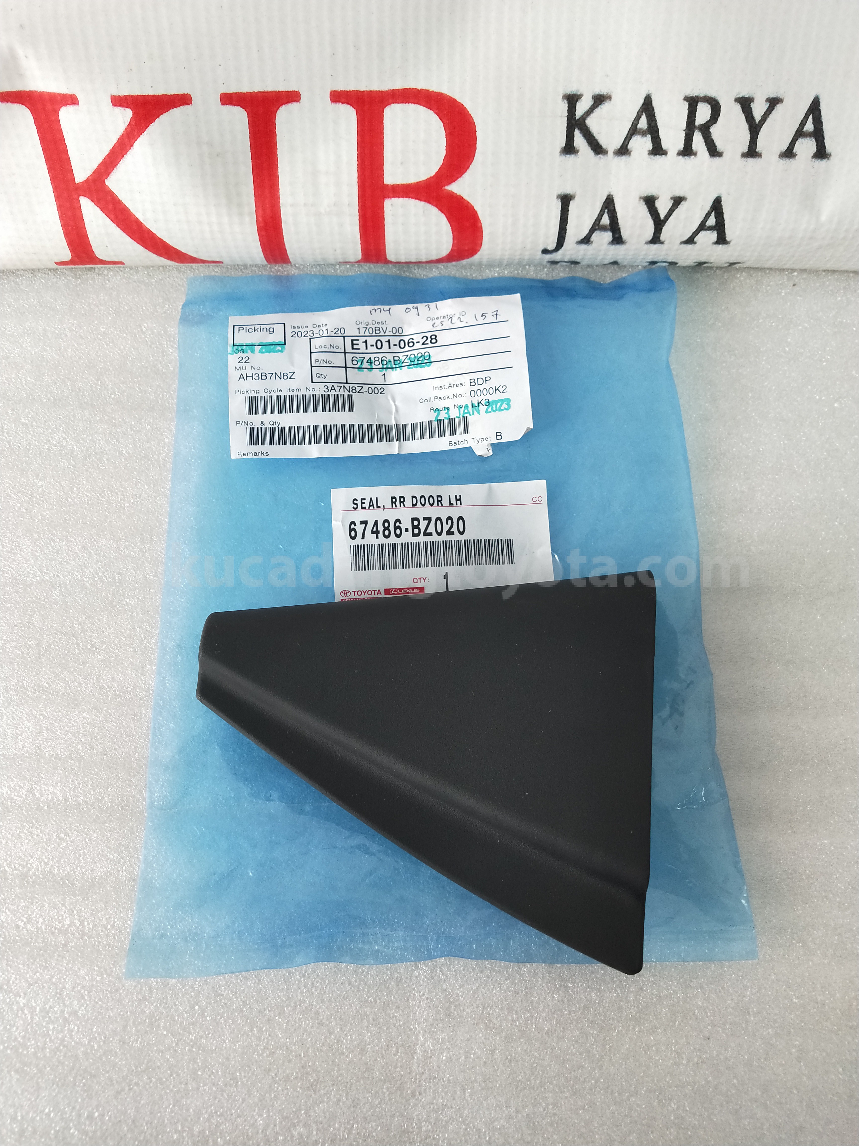 67486BZ020 SEAL, RR DOOR LH - TOYOTA