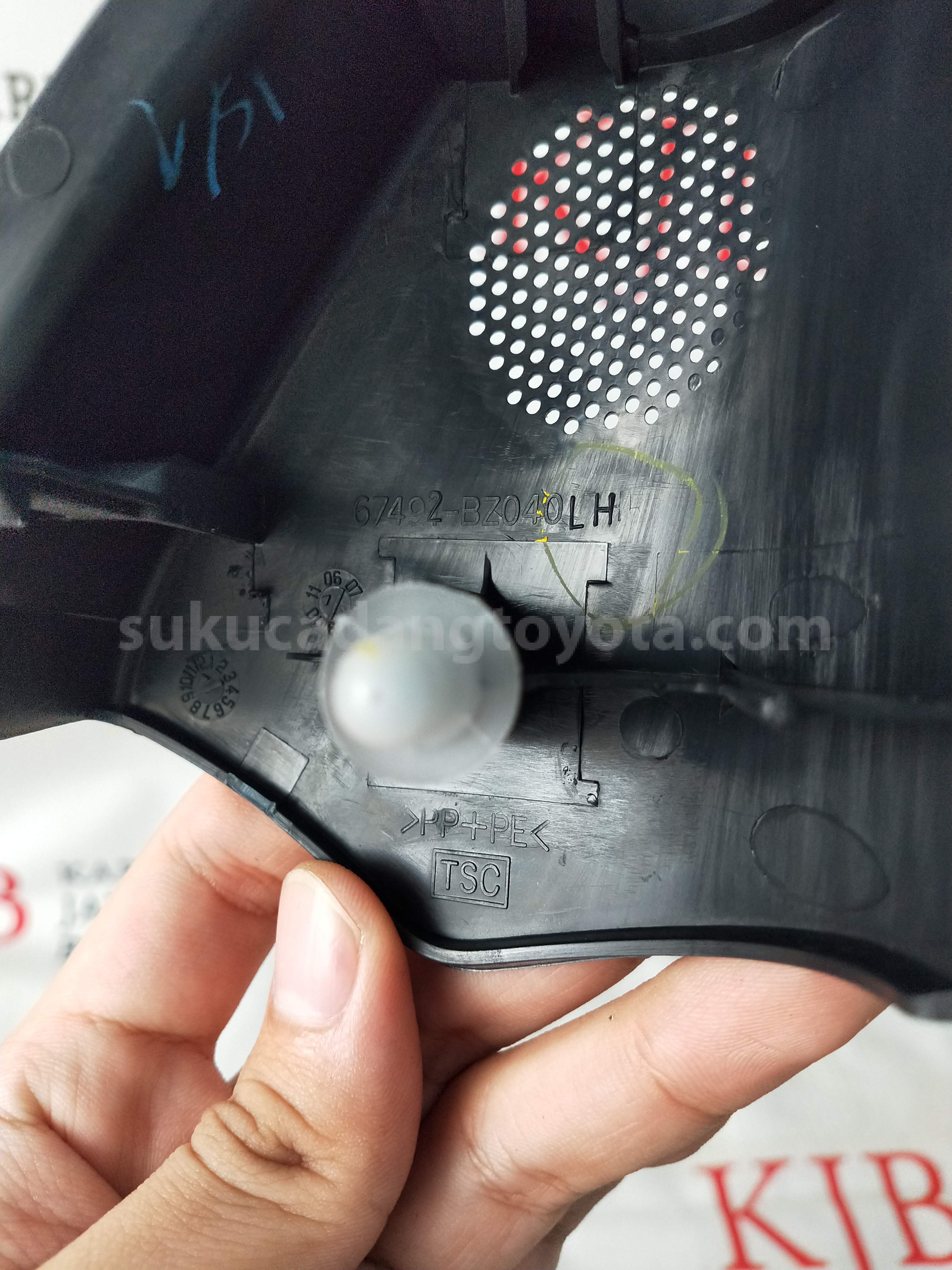 67492BZ040 GARNISH, FR DOOR LH - TOYOTA