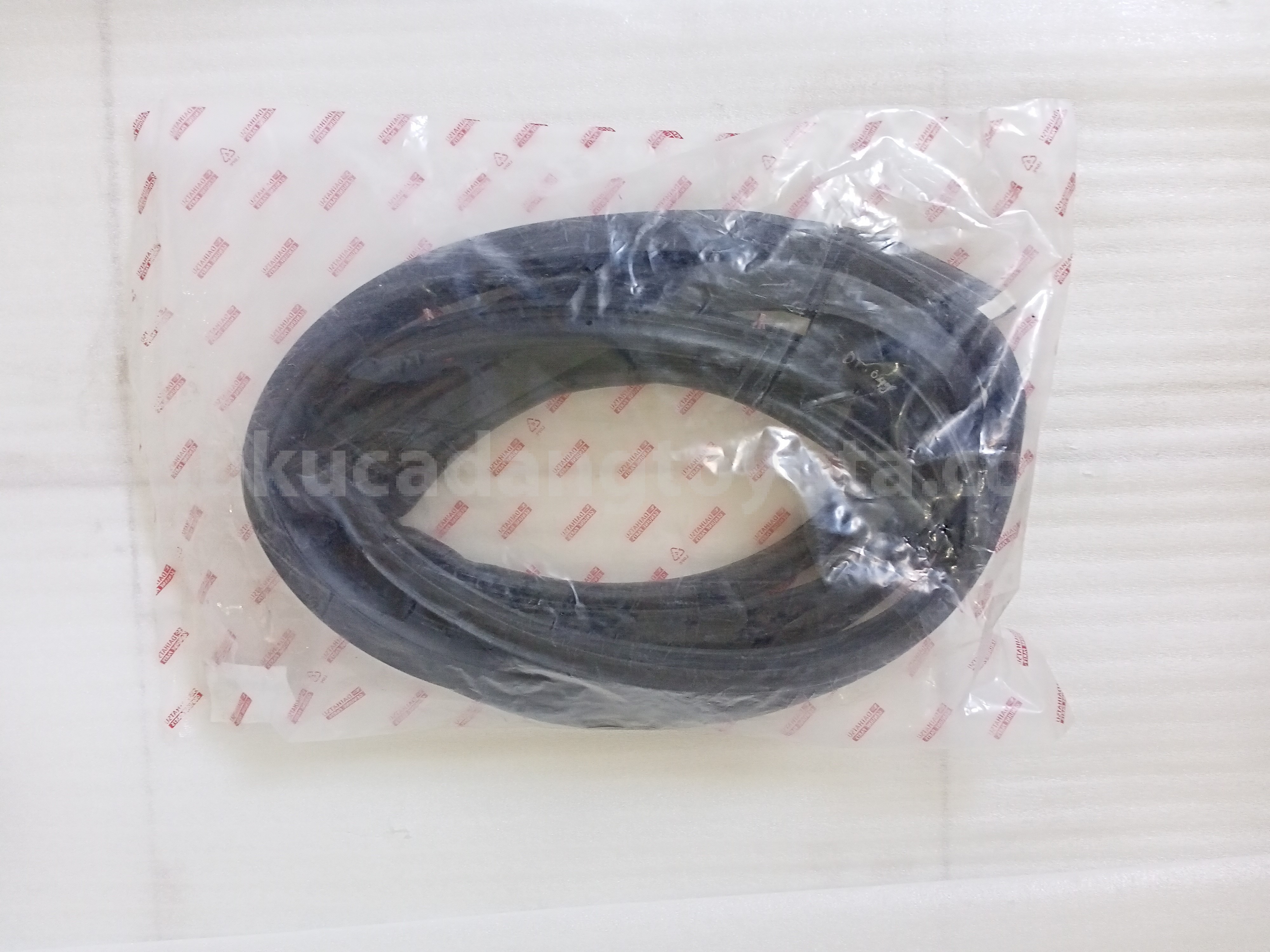 67861BZ011 WEATHERSTRIP,FR,RH - TOYOTA