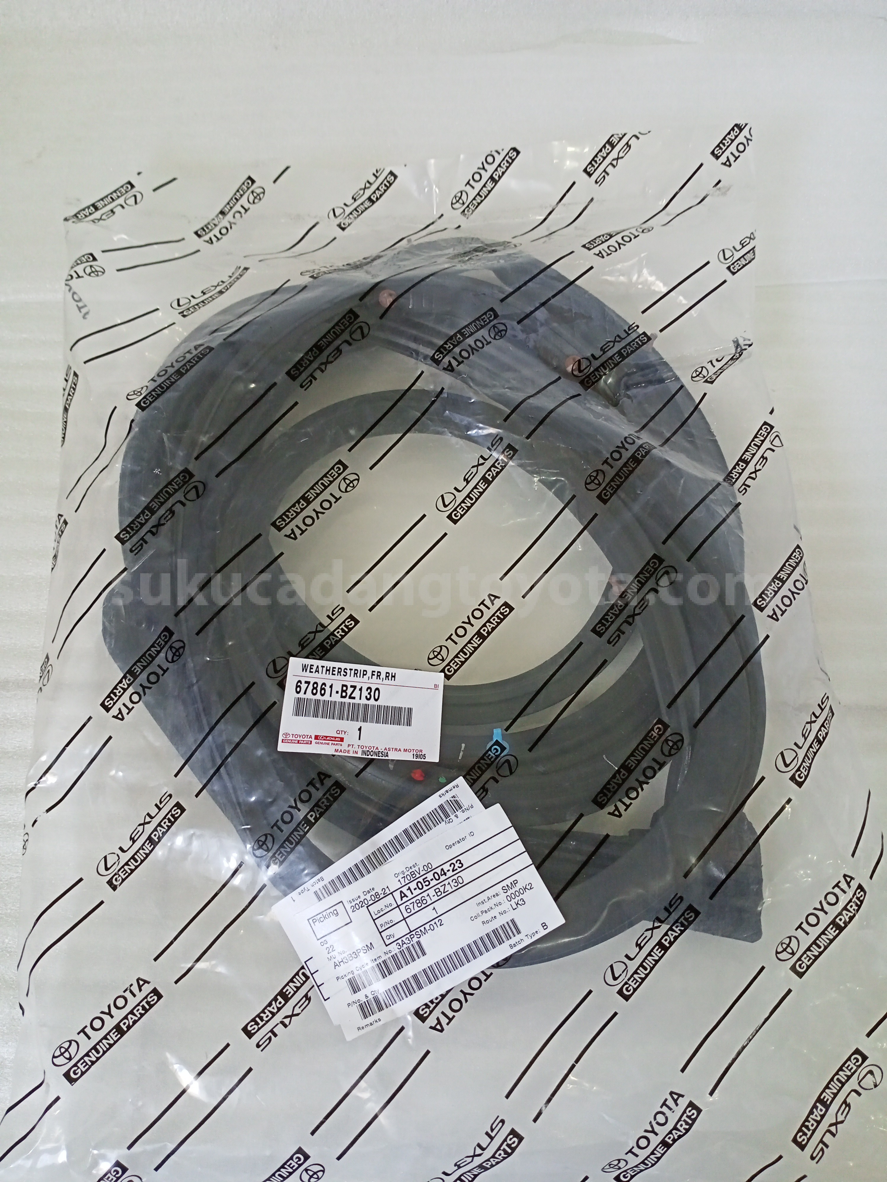 67861BZ130 WEATHERSTRIP,FR,RH - TOYOTA