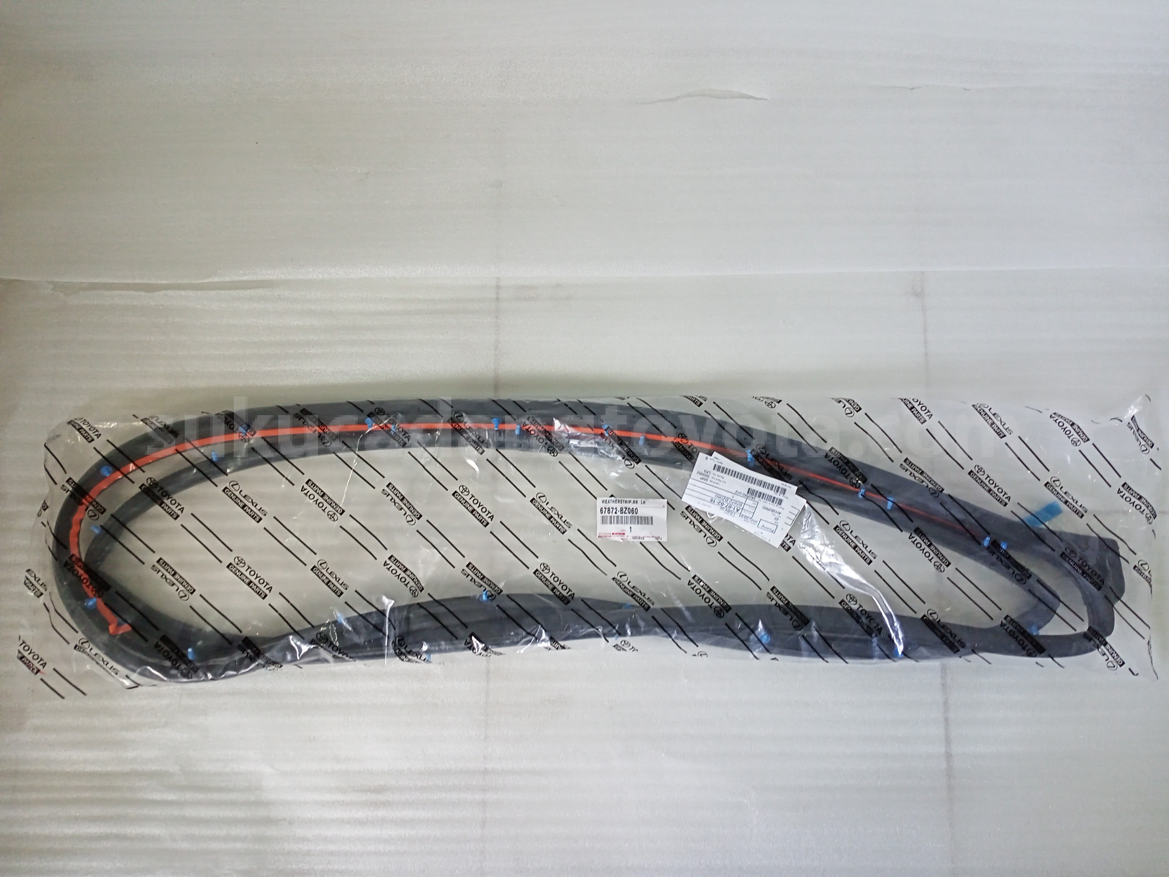 67872BZ060 WEATHERSTRIP,RR  LH - TOYOTA