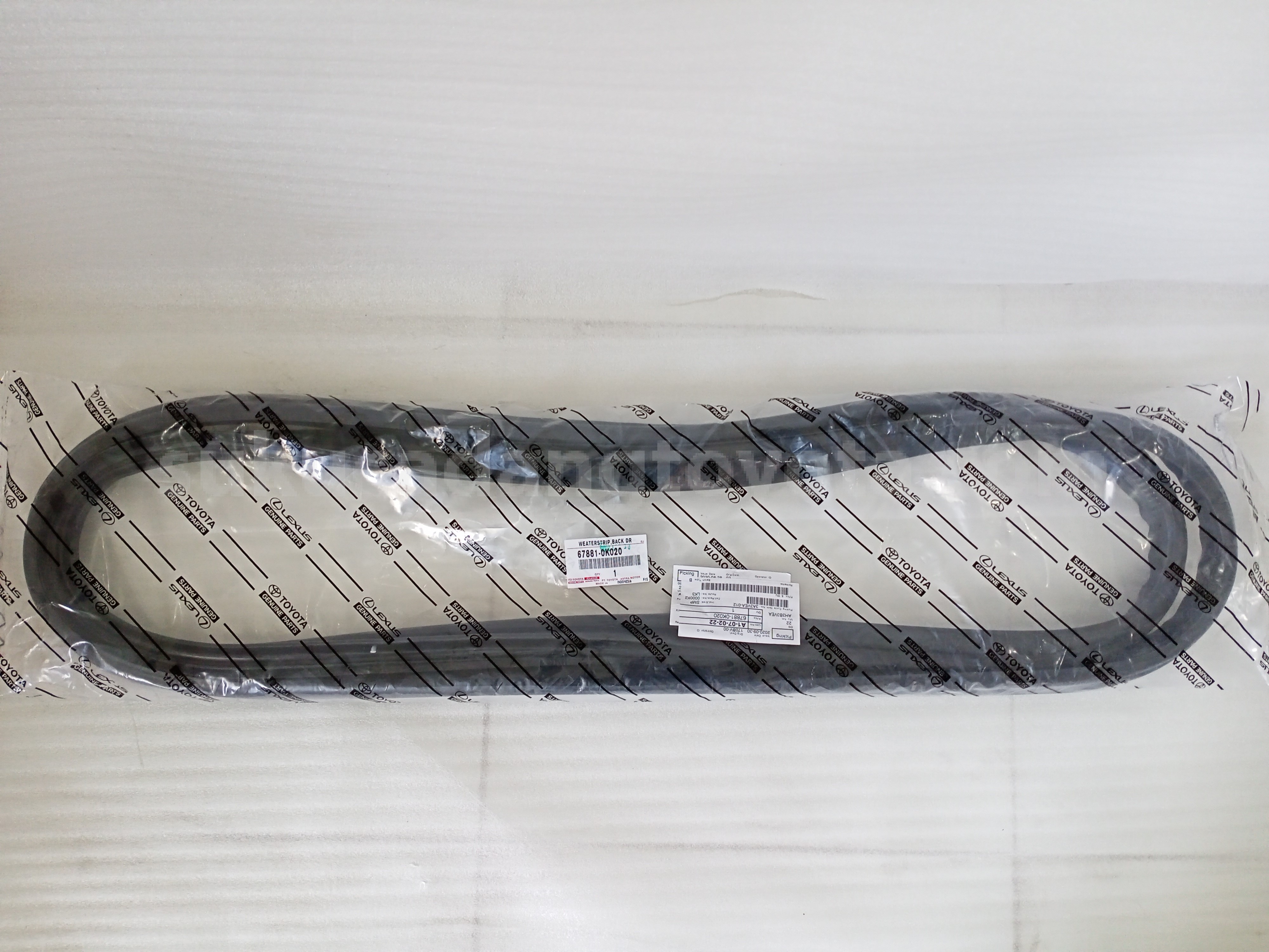 678810K020 WEATERSTRIP,BACK DR - TOYOTA