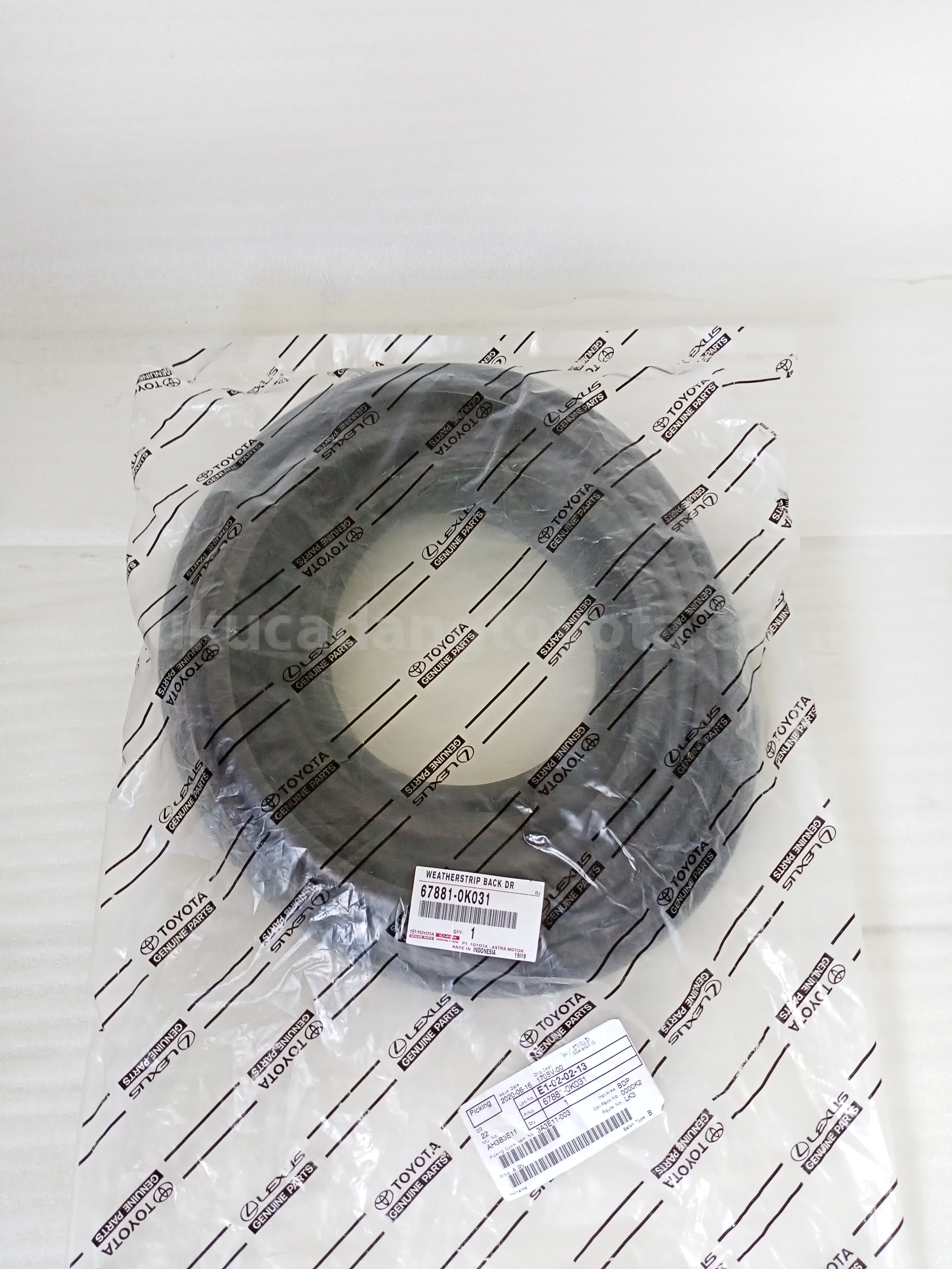 678810K031 WEATHERSTRIP BACK DR - TOYOTA