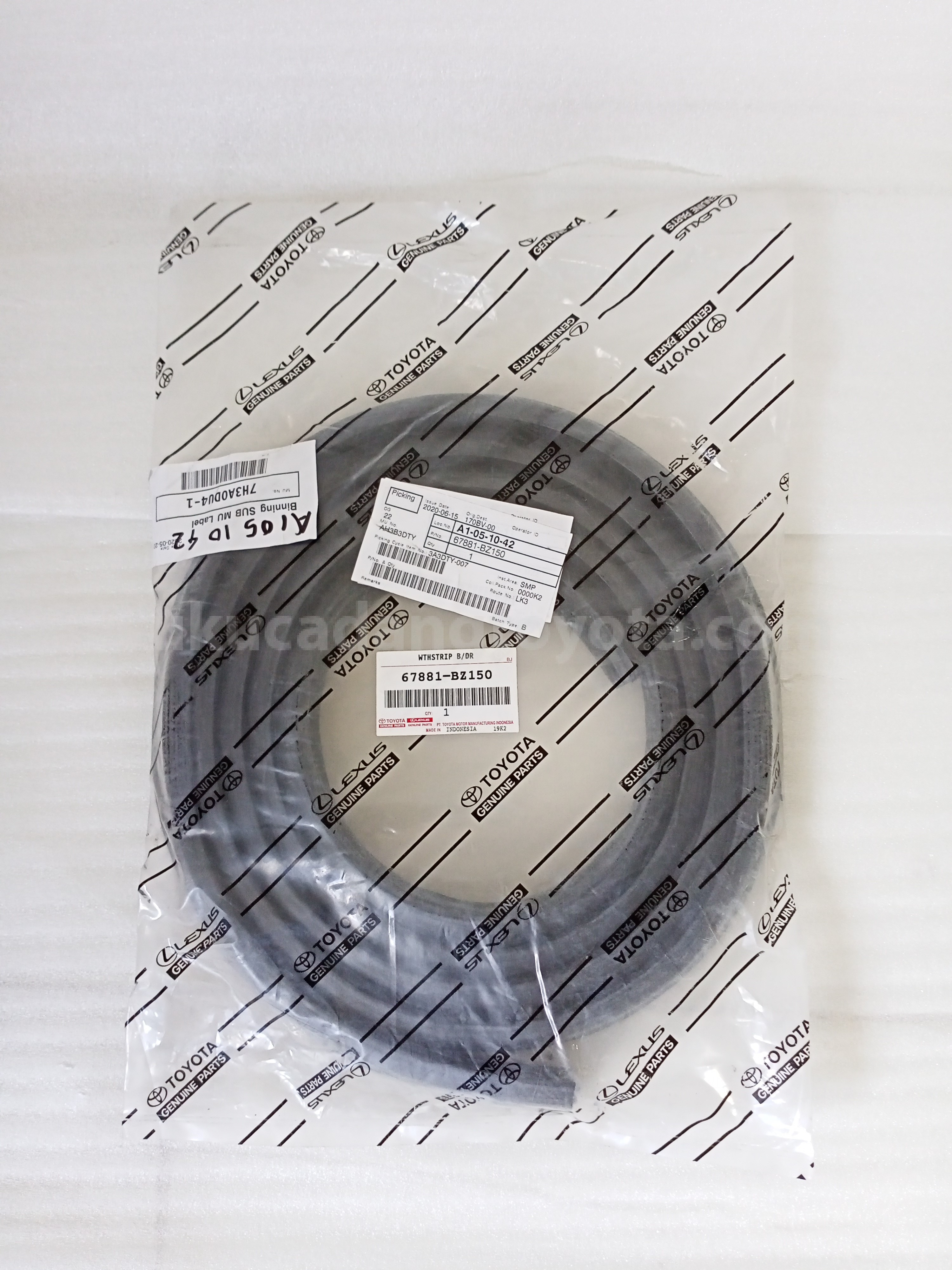 67881BZ150 WEATHERSTRIP B/DOOR - TOYOTA