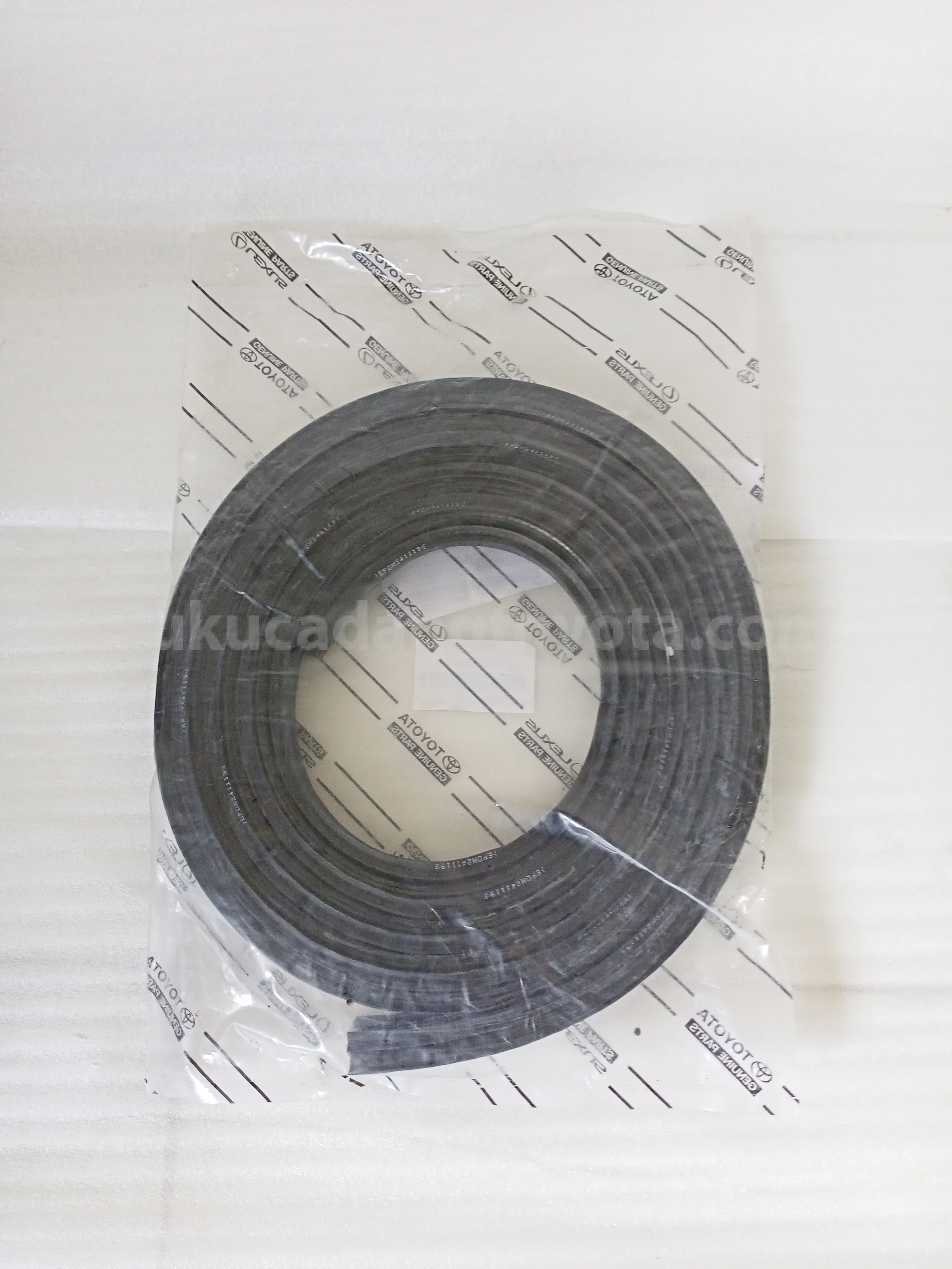 67881BZ150 WEATHERSTRIP B/DOOR - TOYOTA