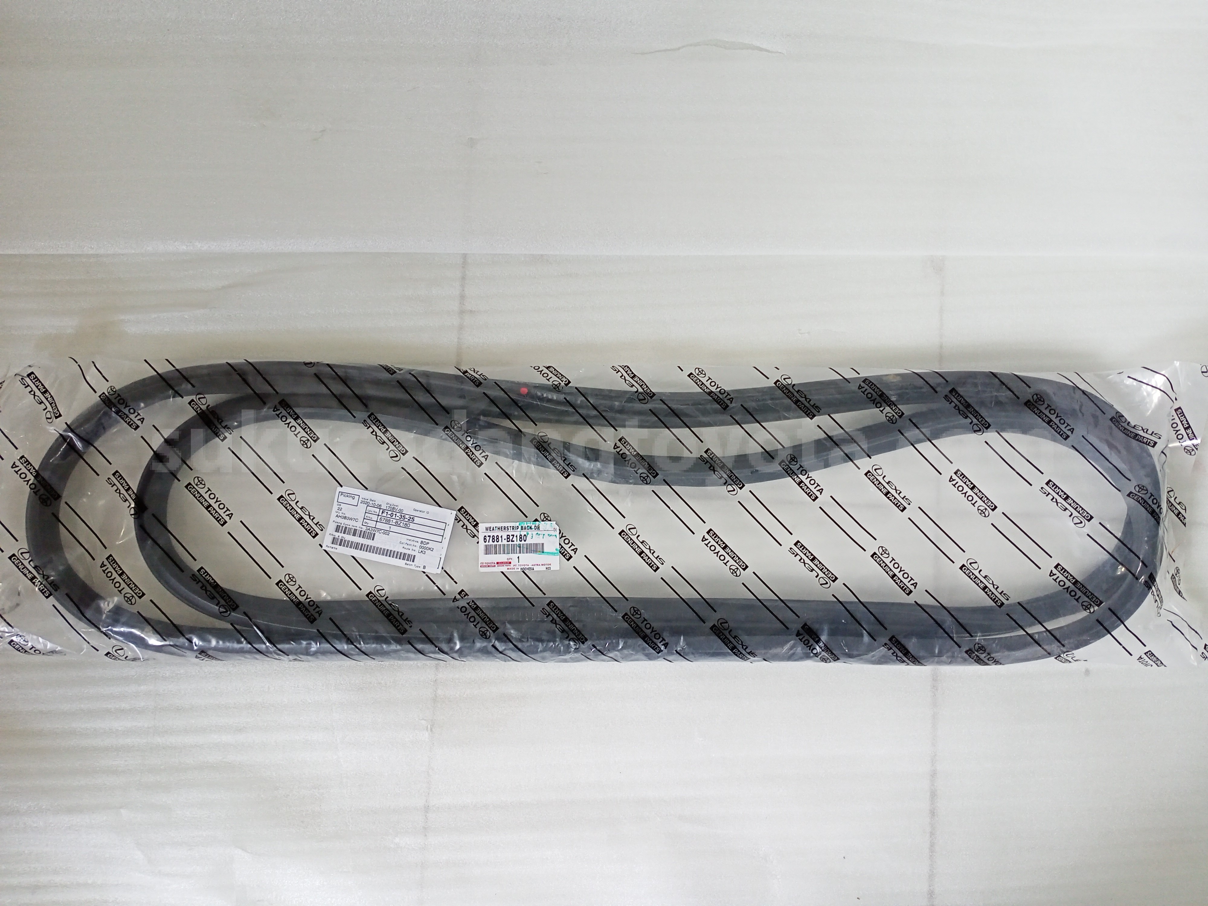 67881BZ180 WEATHERSTRIP BACK DR - TOYOTA