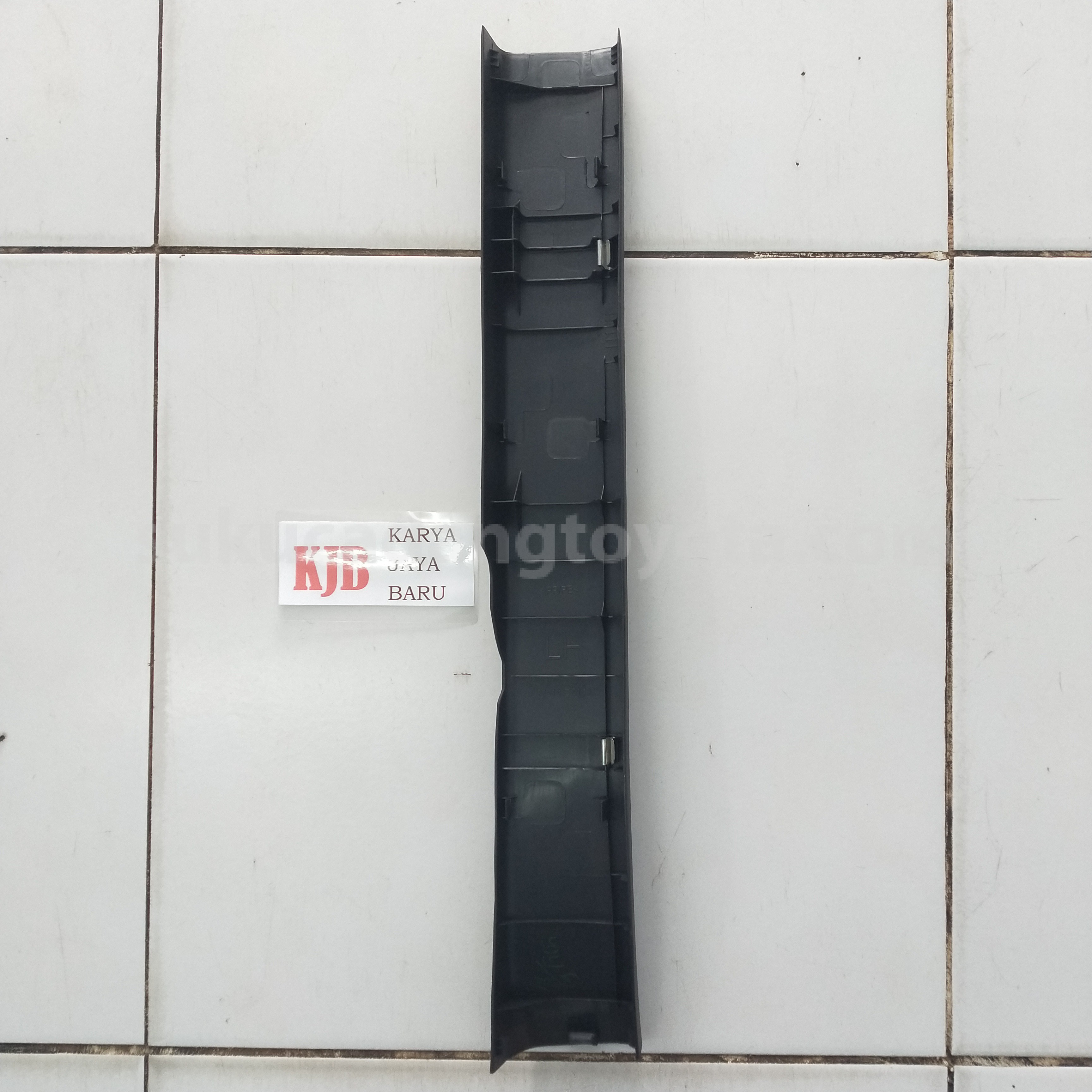 67914BZ140B0 PLATE FR DR SCUFF LH - TOYOTA
