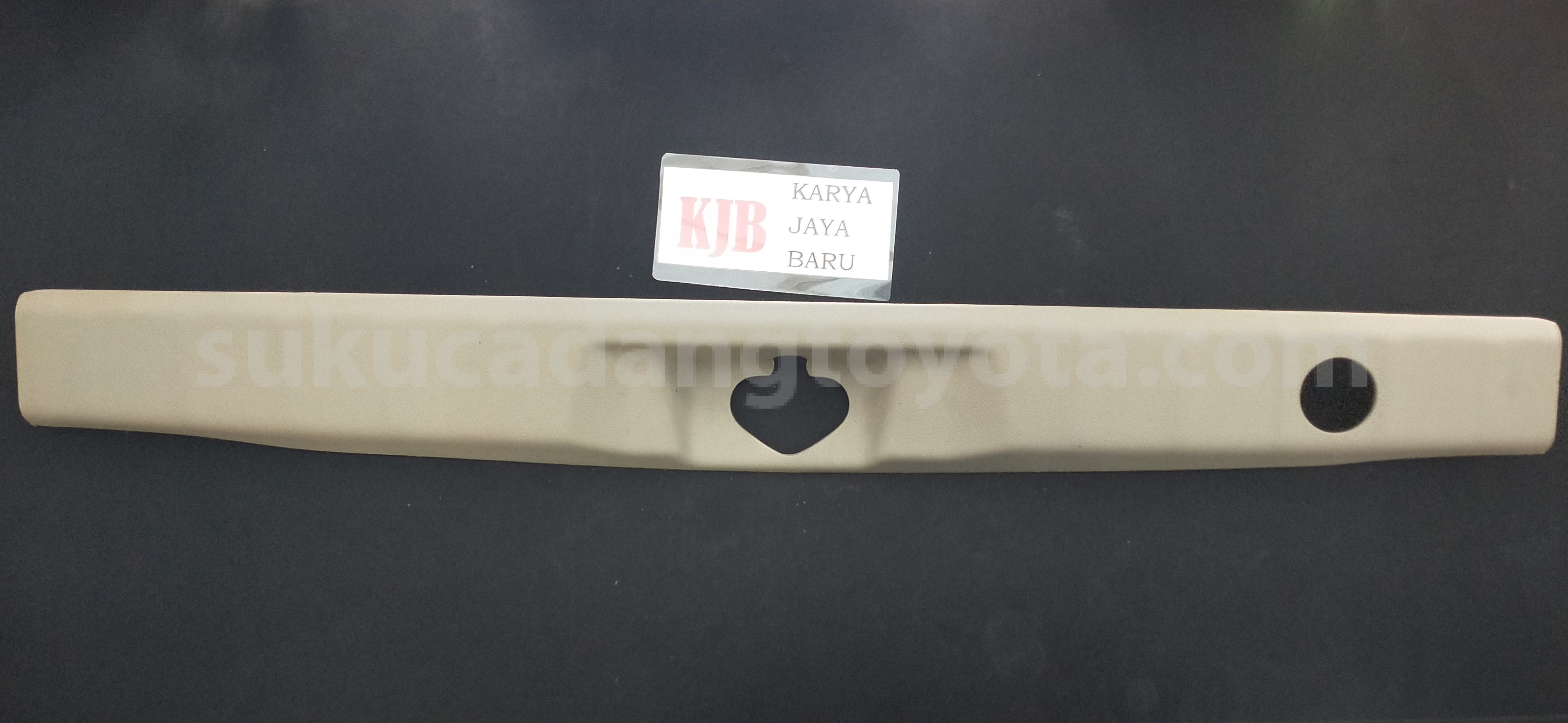 67935BZ070E0 PLATE,BACK DR SCUFF - TOYOTA