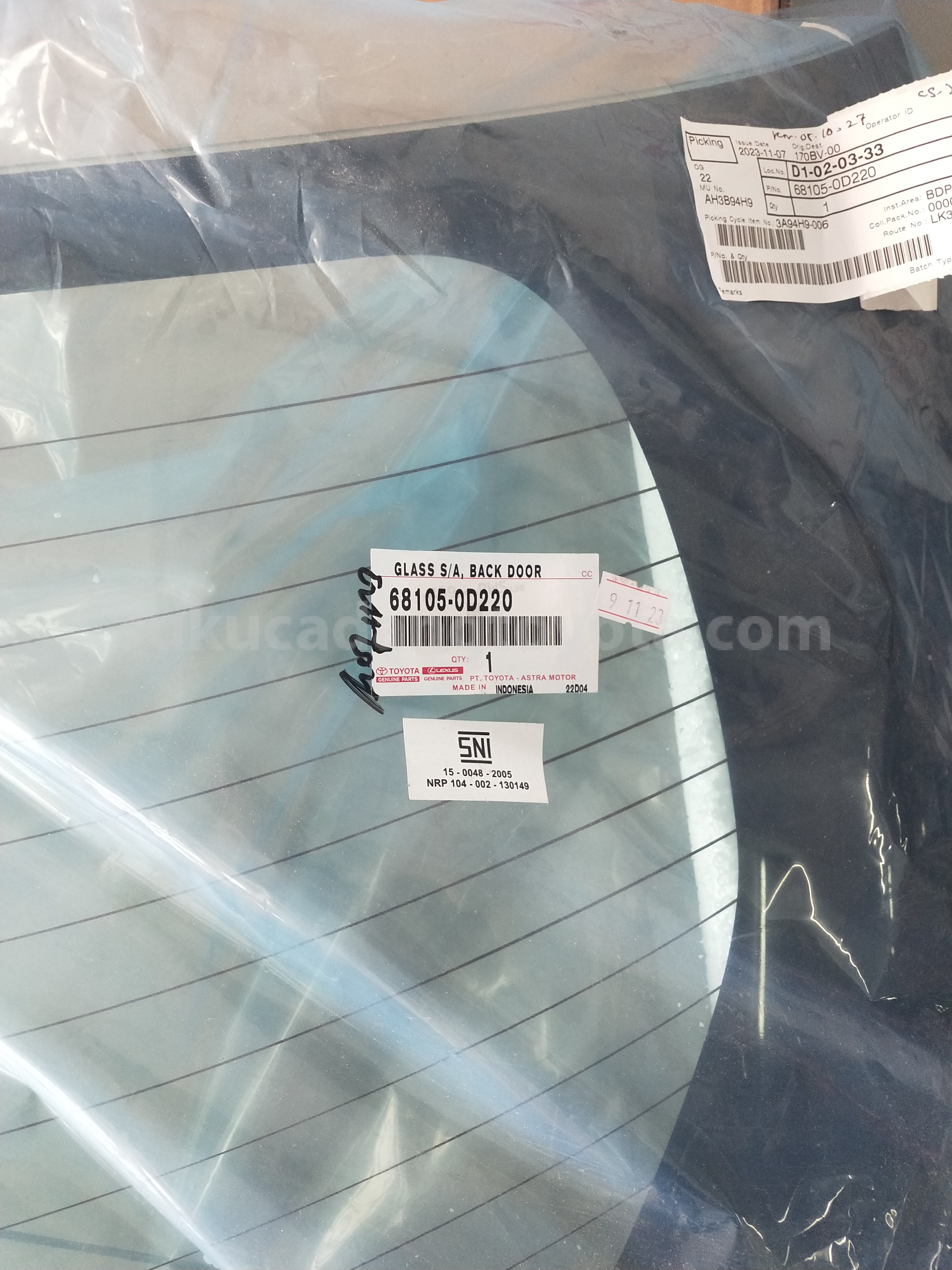 681050D220 GLASS S/A, BACK DOOR - TOYOTA