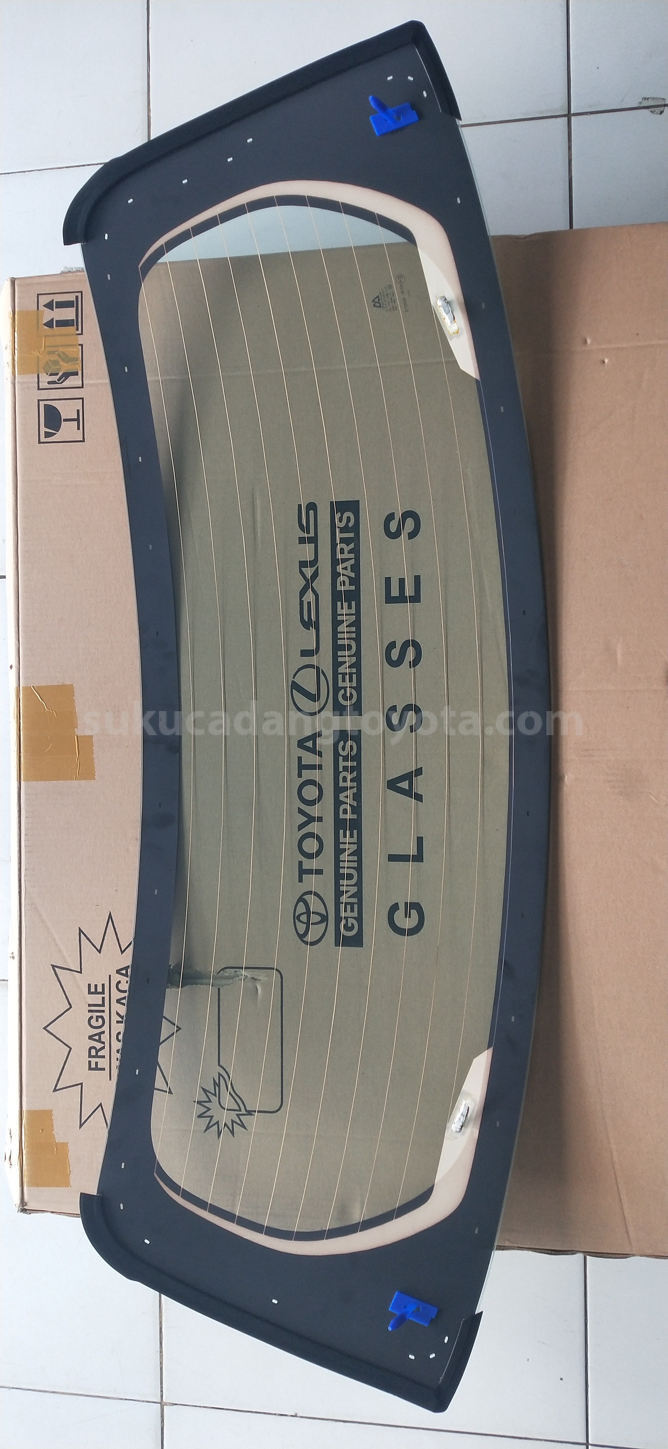 68105BZ331 GLASS S/A, BACK DOOR - TOYOTA
