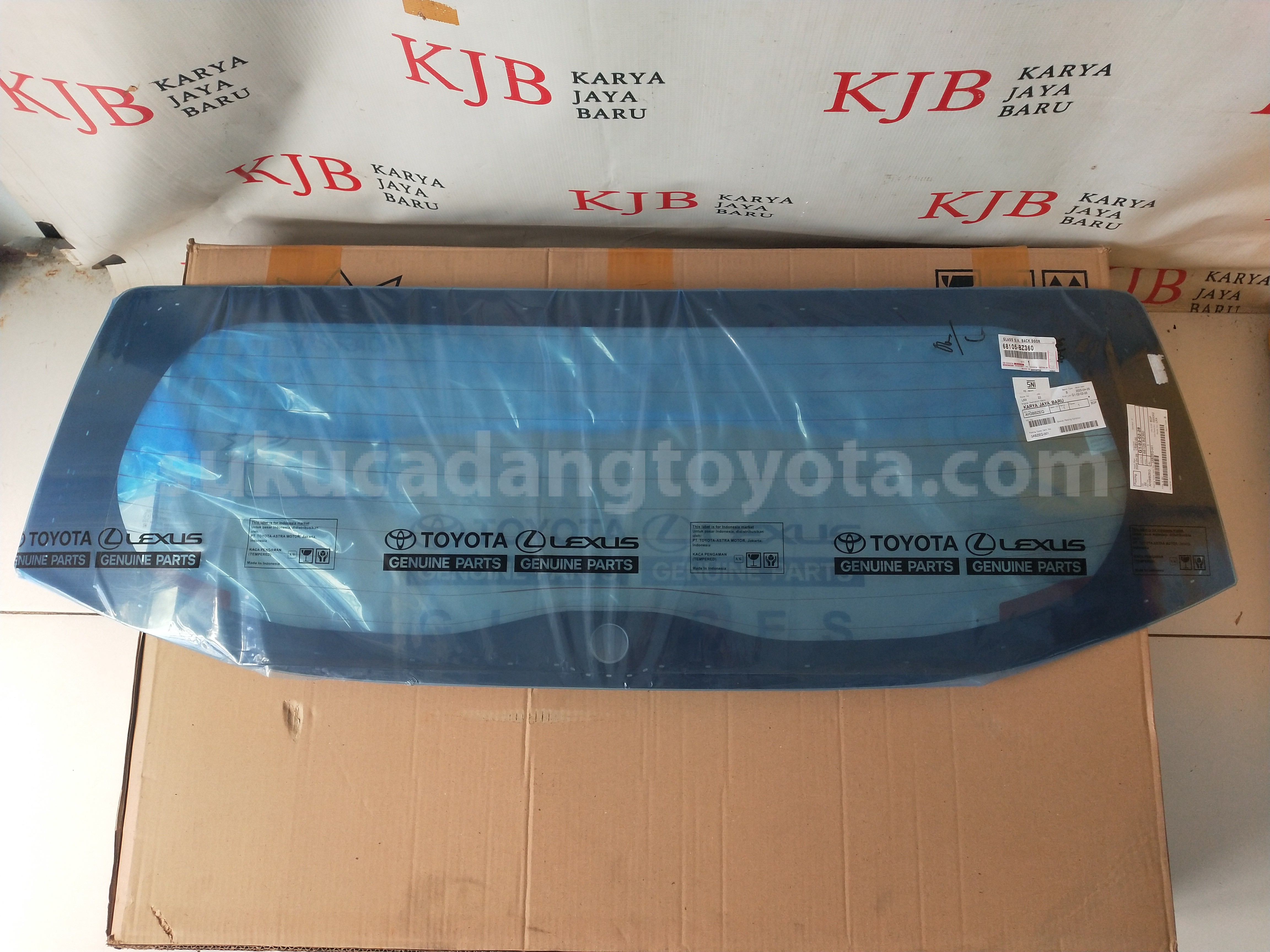 68105BZ360 GLASS S/A, BACK DOOR - TOYOTA