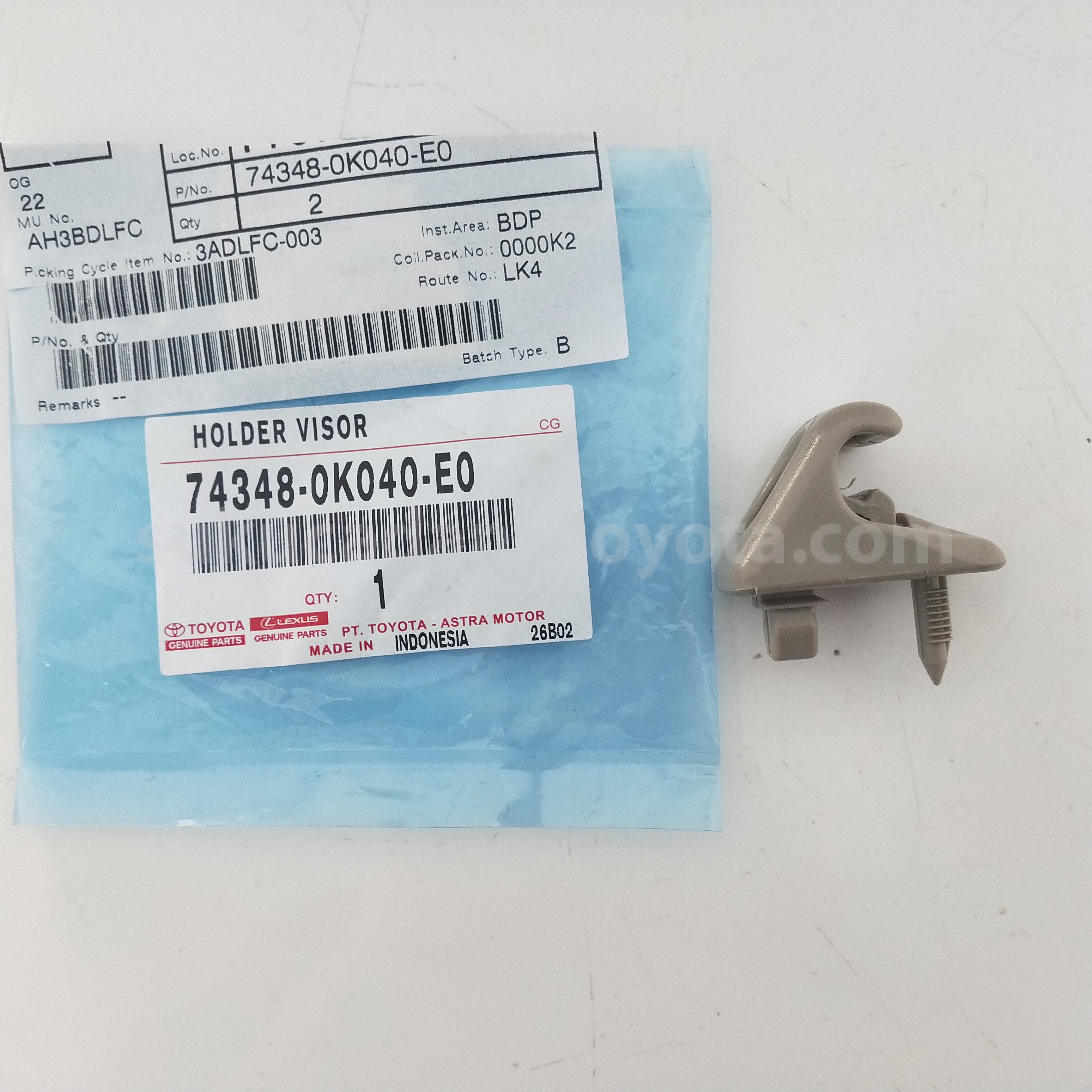 743480K040E0 HOLDER VISOR - TOYOTA