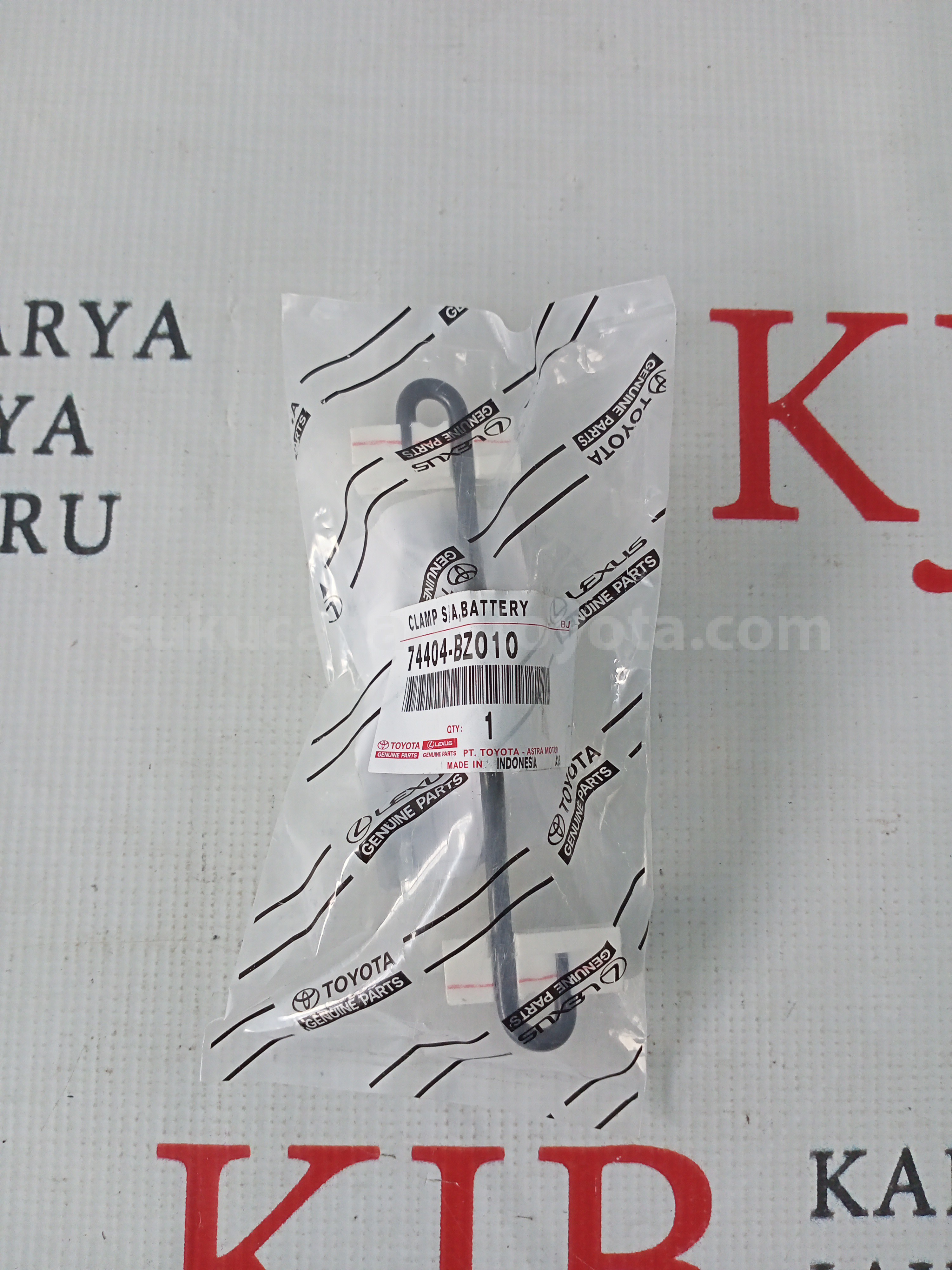 74404BZ010 CLAMP S/A,BATTERY - TOYOTA