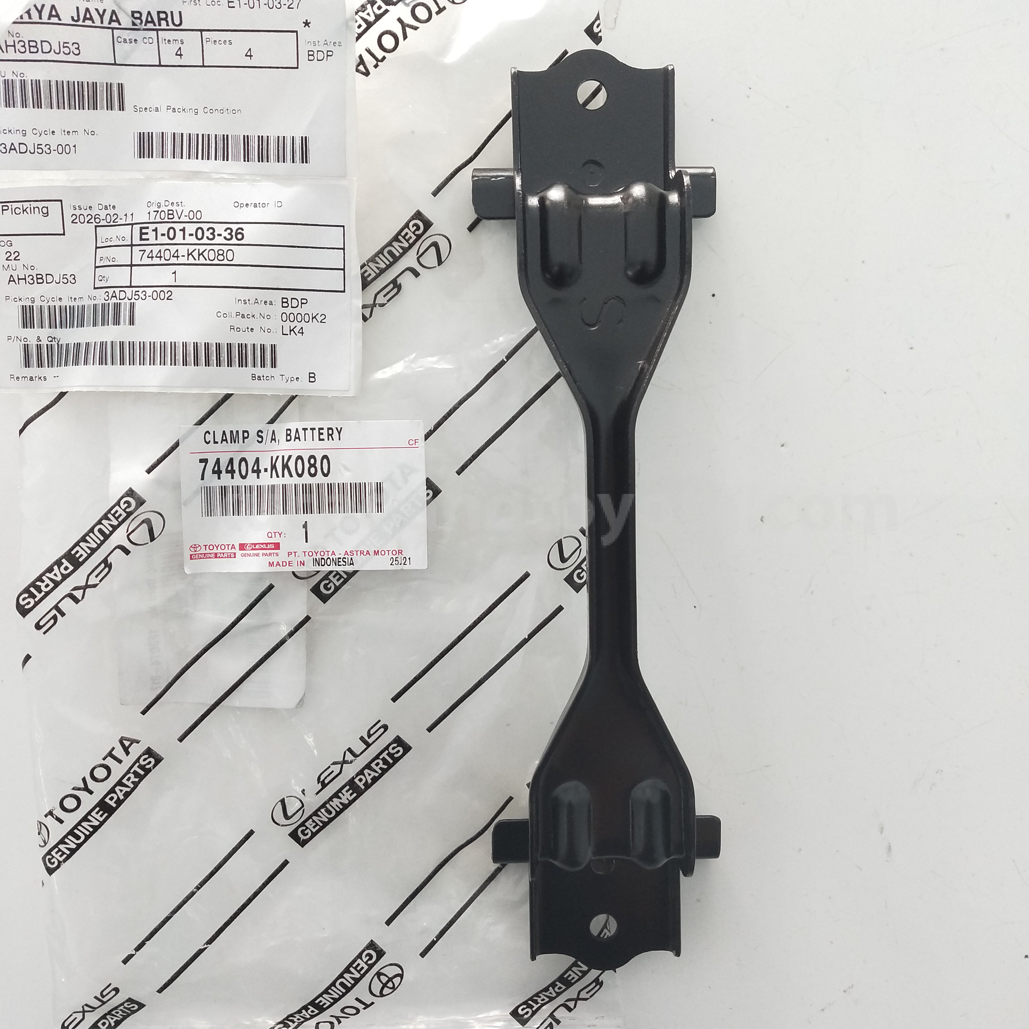 74404KK080 CLAMP S/A, BATTERY - TOYOTA