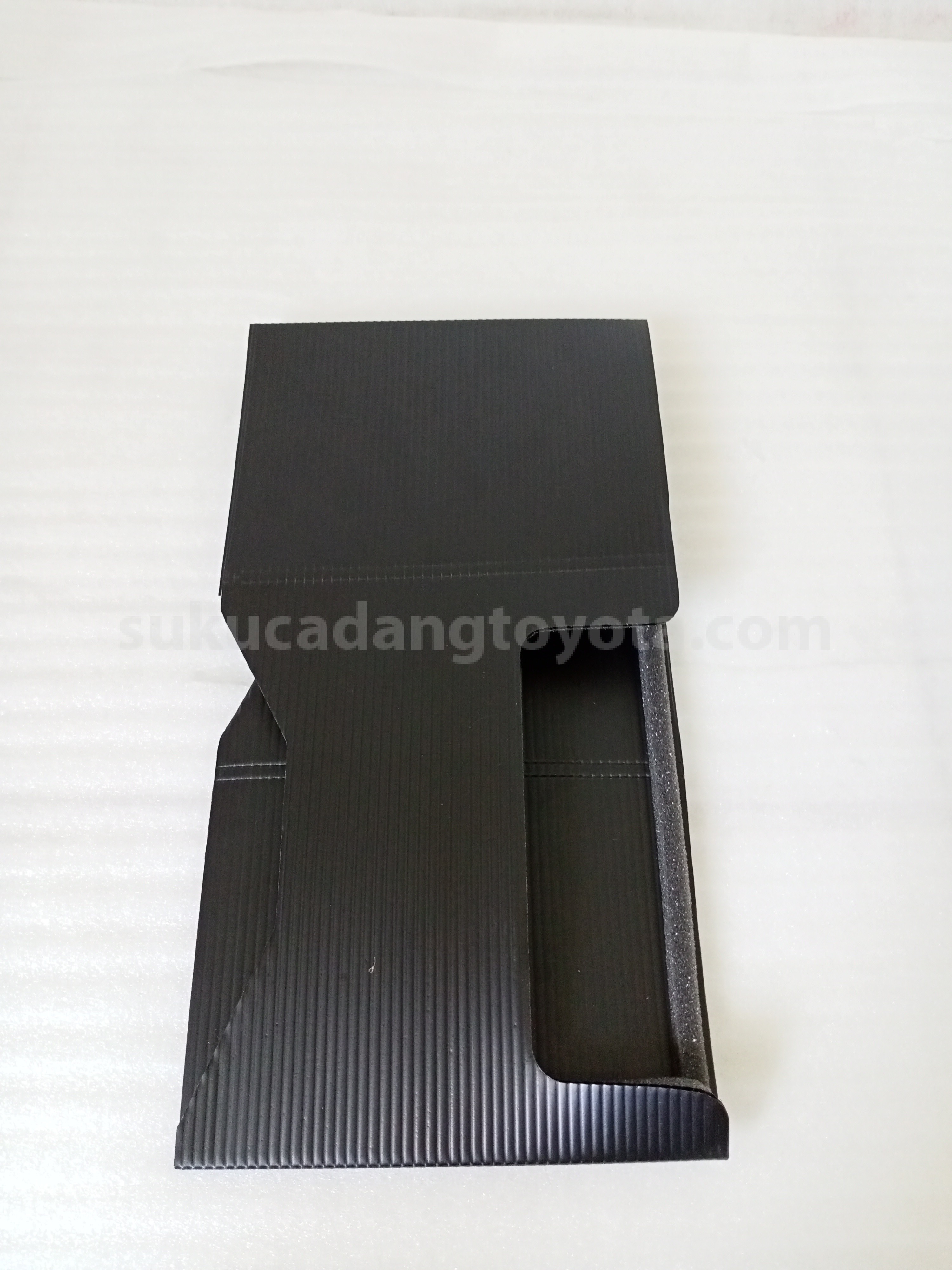 74405BZ020 COVER S/A BATTERY - TOYOTA