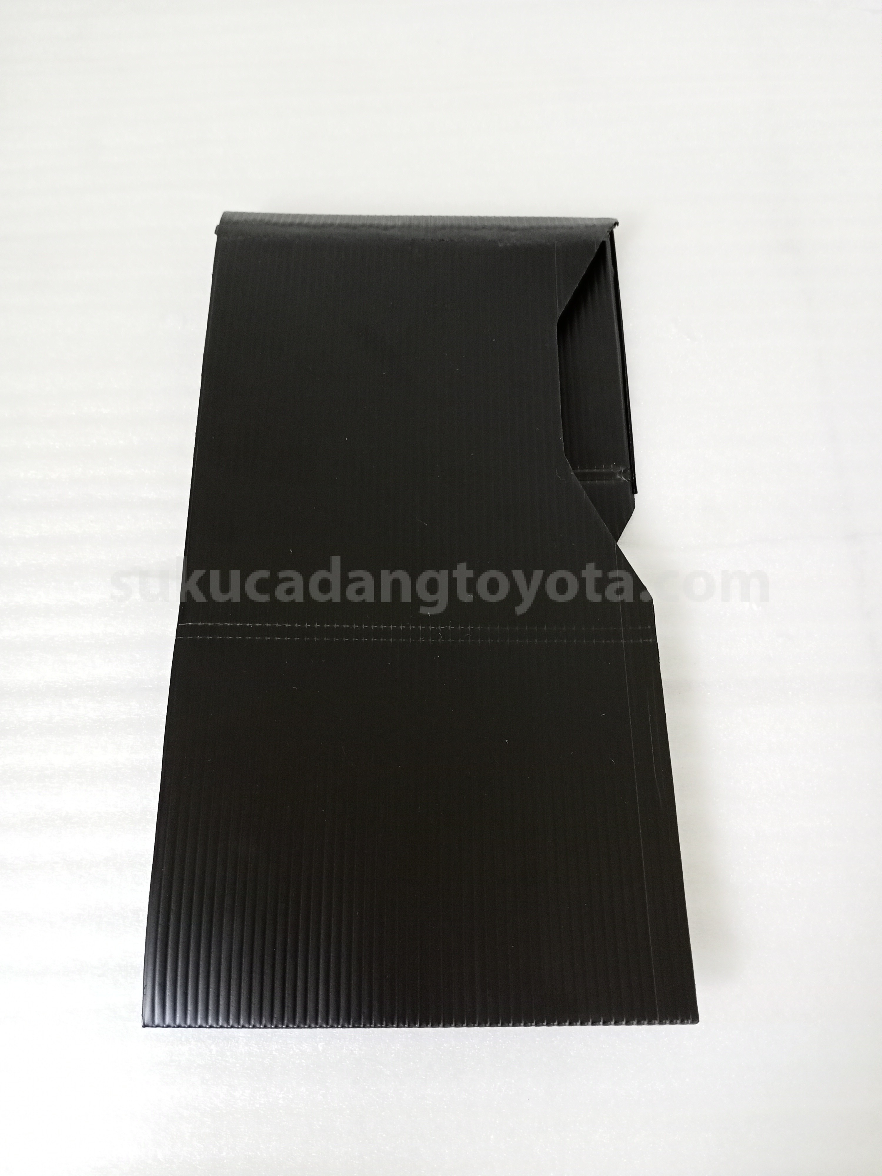 74405BZ020 COVER S/A BATTERY - TOYOTA