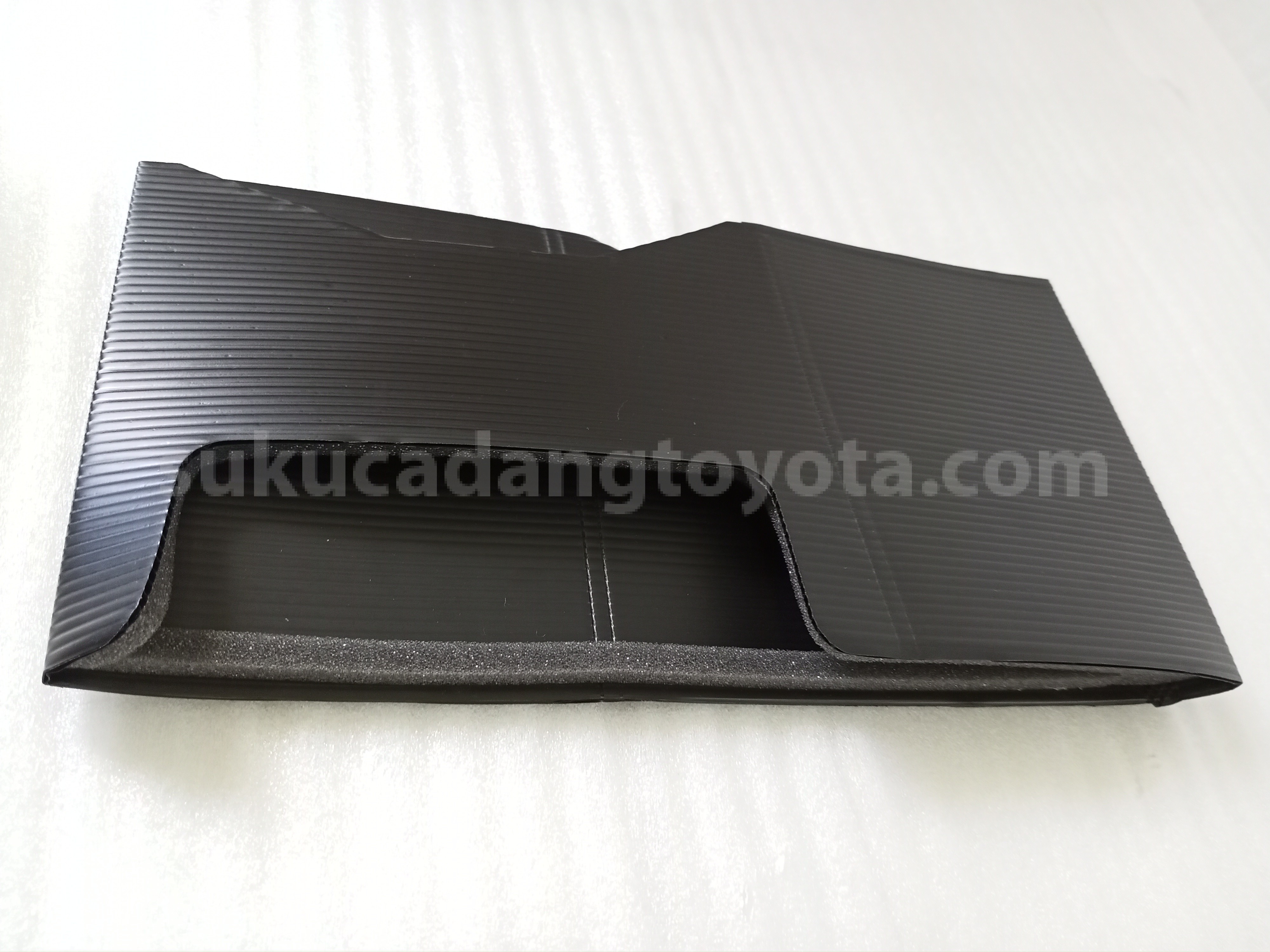 74405BZ020 COVER S/A BATTERY - TOYOTA